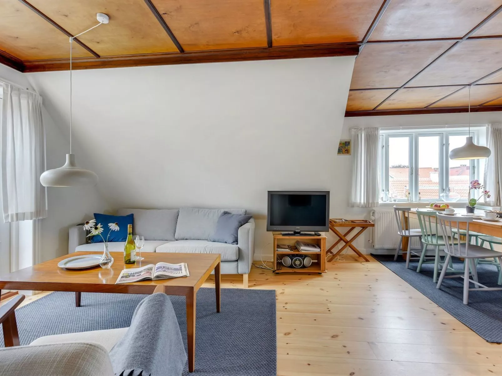 "Liina" - 200m from the sea-Binnen