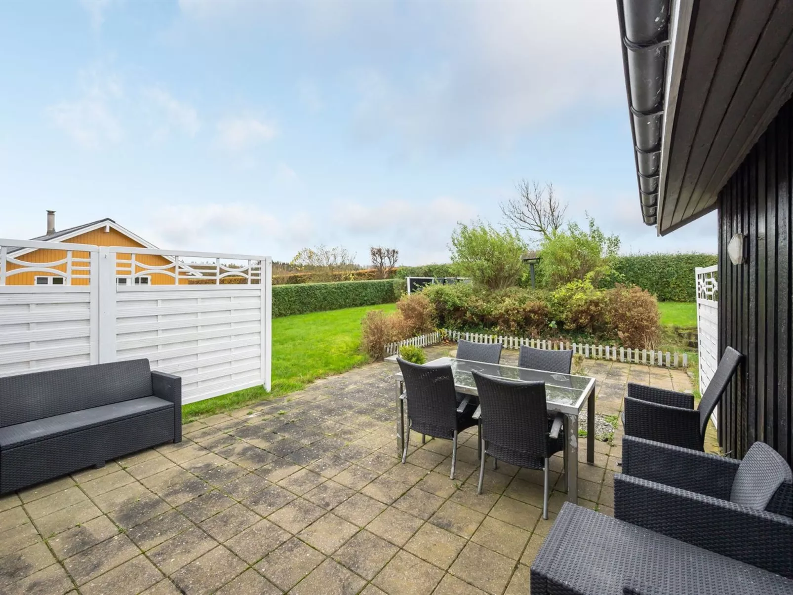 "Clarita" - 300m to the fjord-Buiten