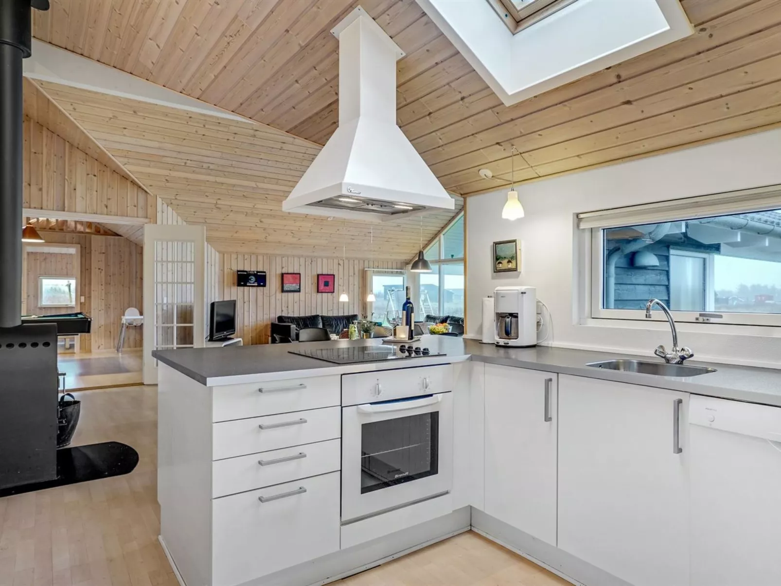 "Mattis" - 650m from the sea-Binnen