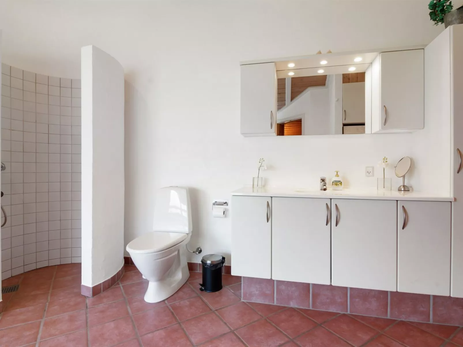 "Carlina" - 1.3km from the sea-Binnen