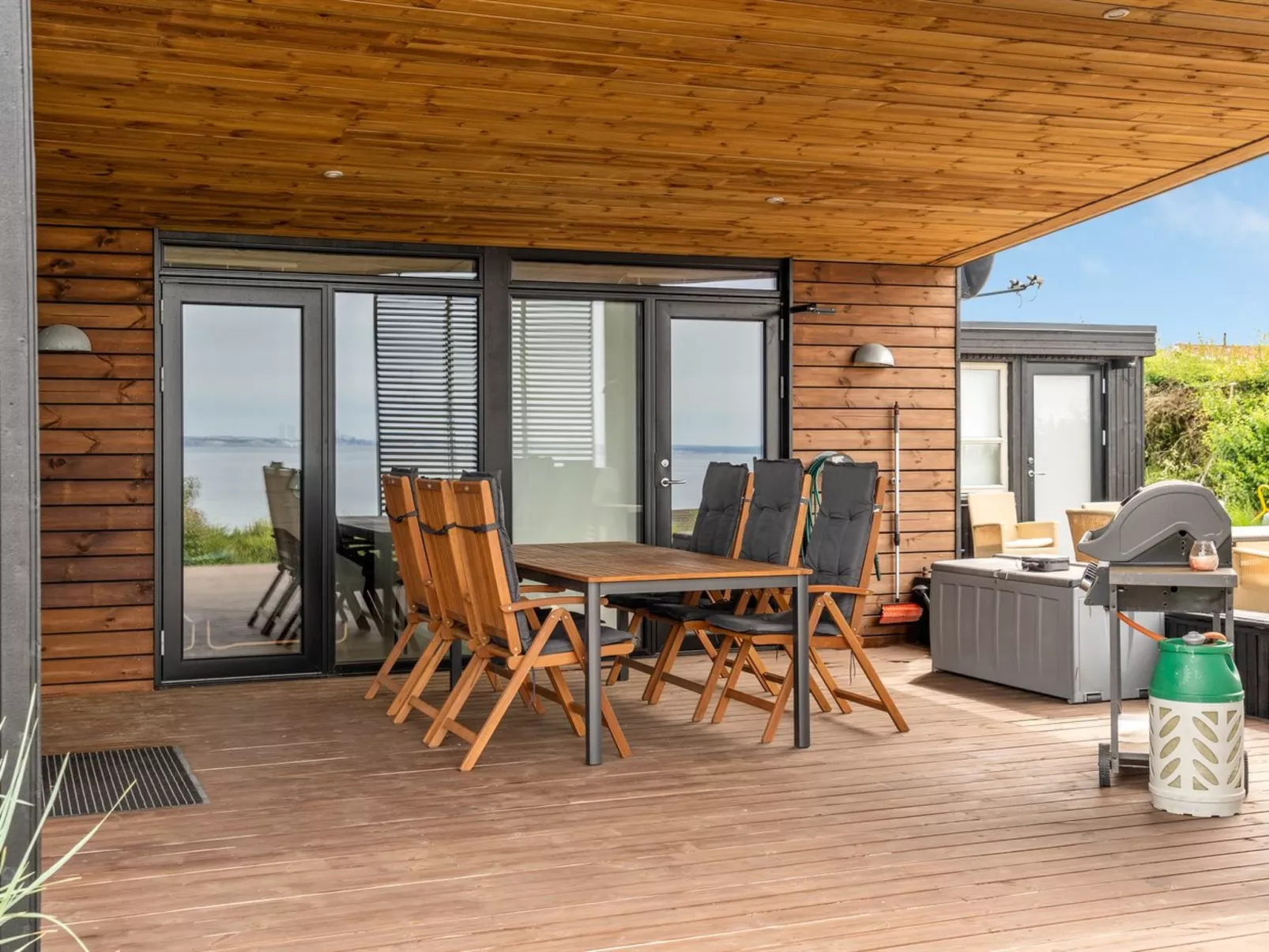 "Mahilo" - 300m from the sea-Buiten