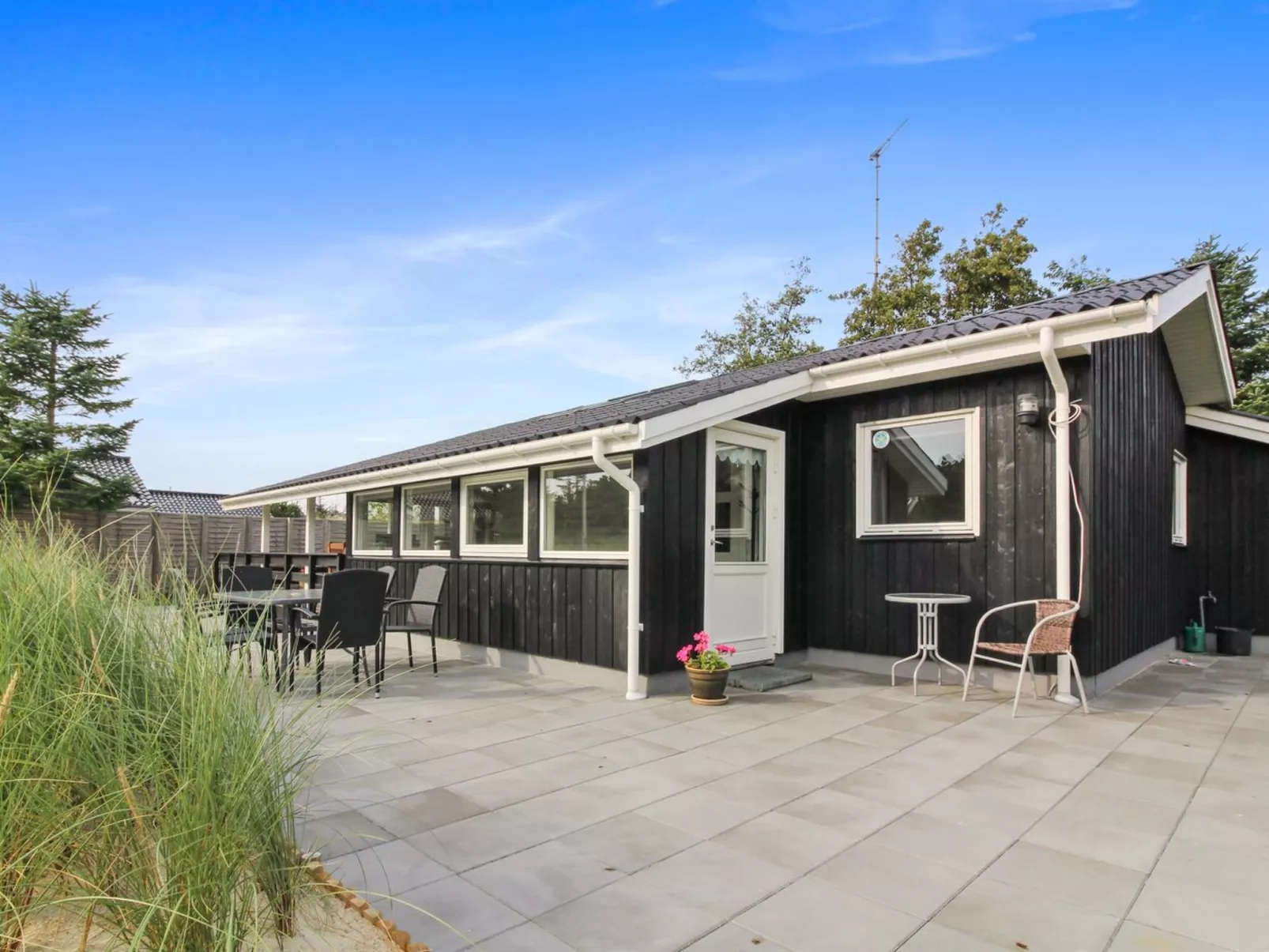 "Hildegarde" - 900m from the sea-Buiten