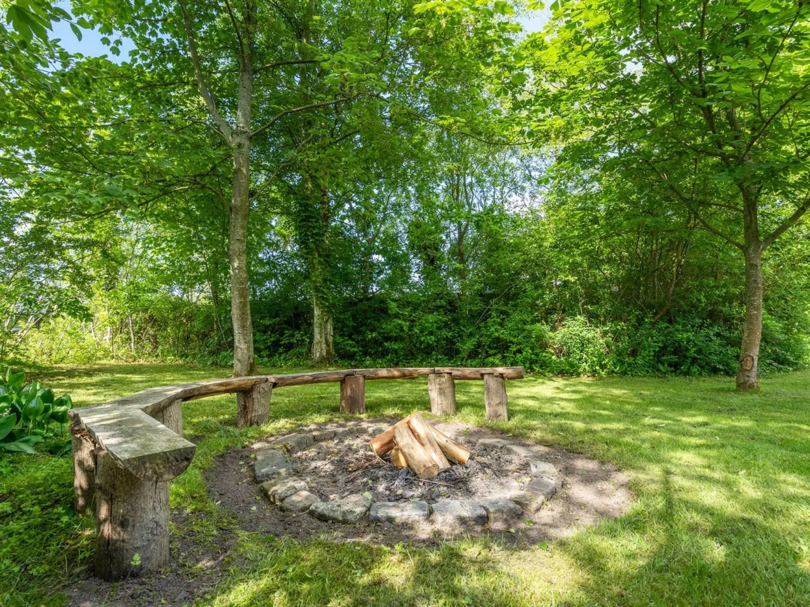 "Angantir" - 700m to the fjord-Buiten