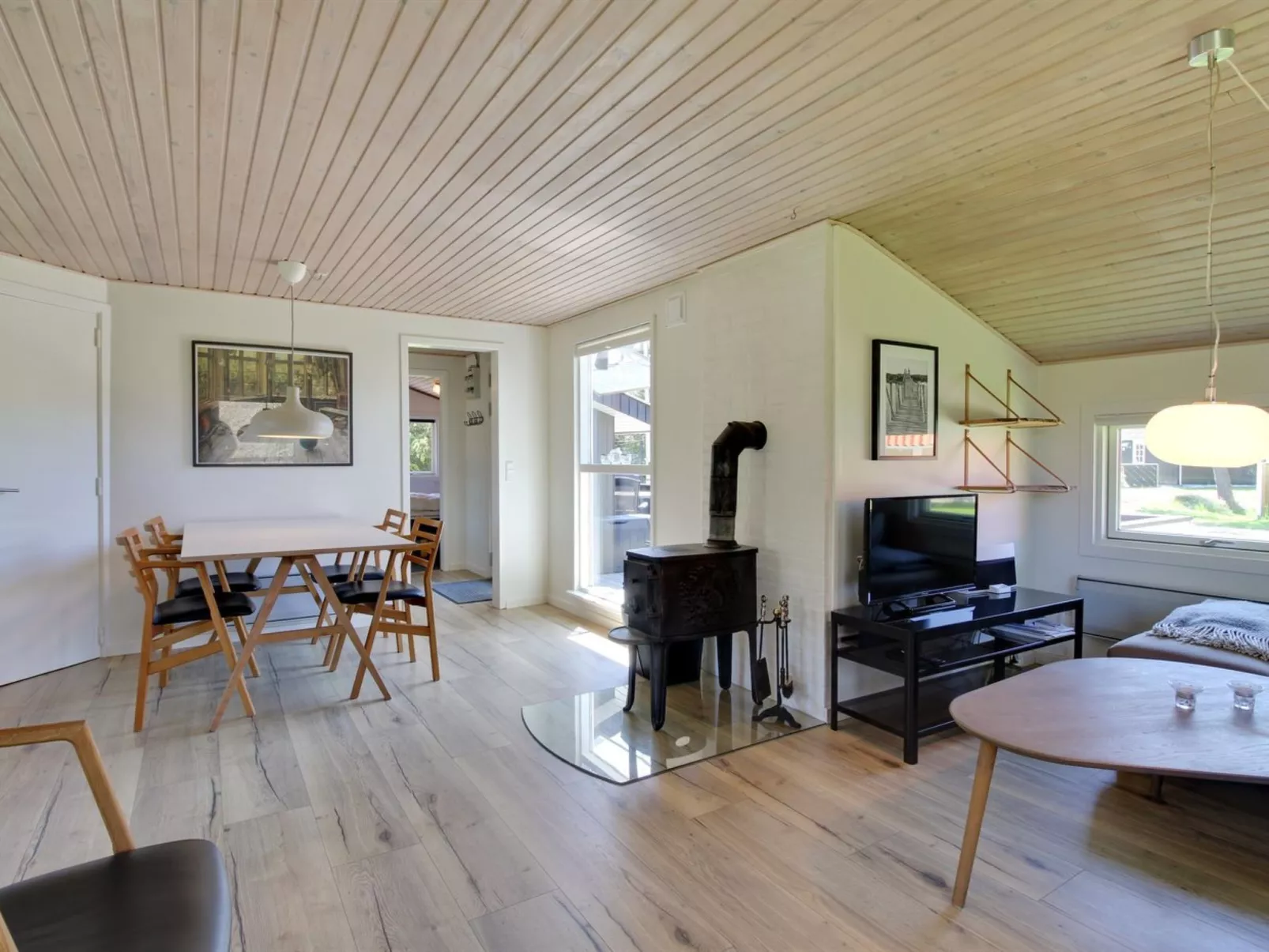 "Solborg" - 400m from the sea-Binnen