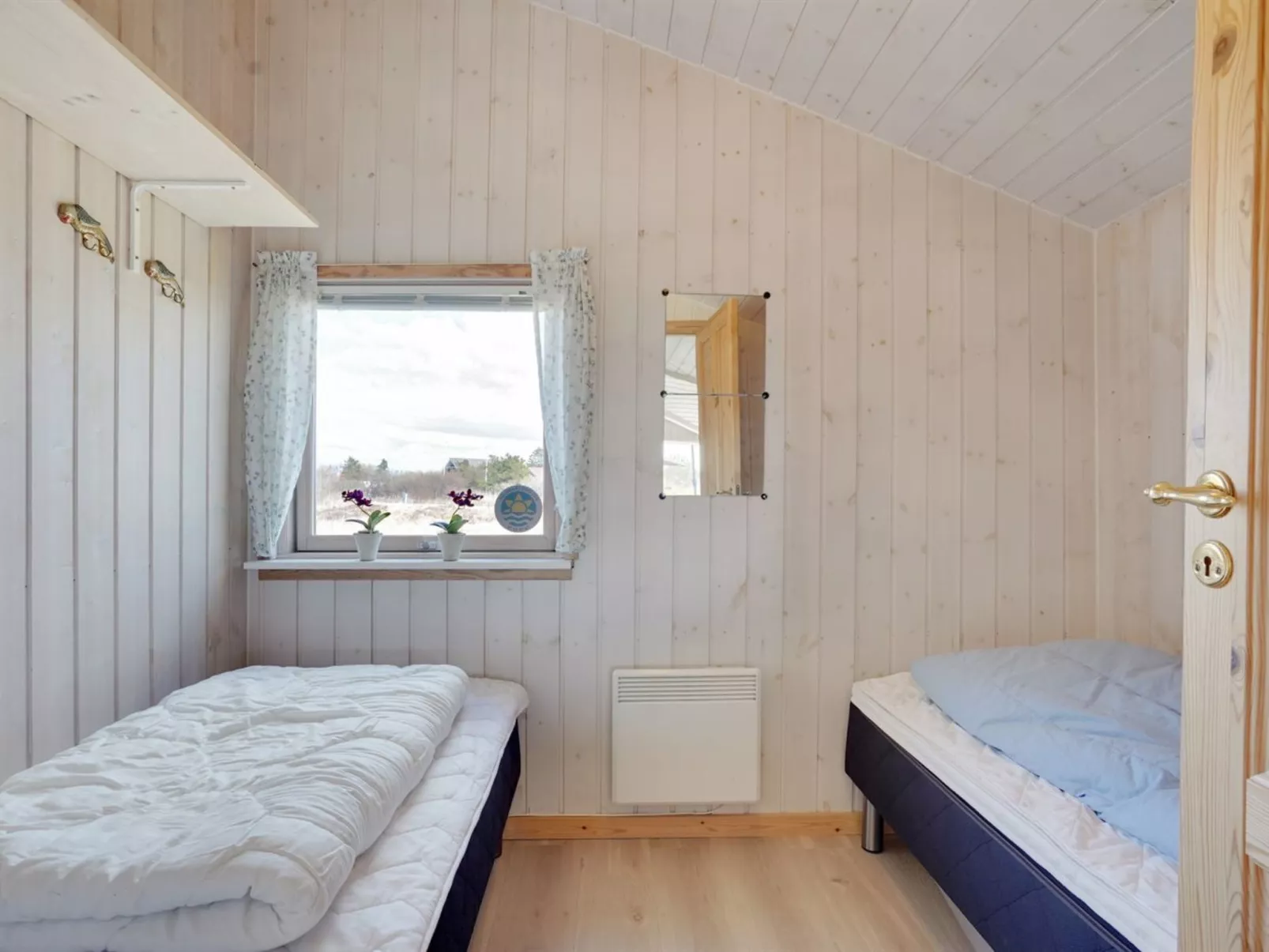 "Elmine" - 700m from the sea-Binnen