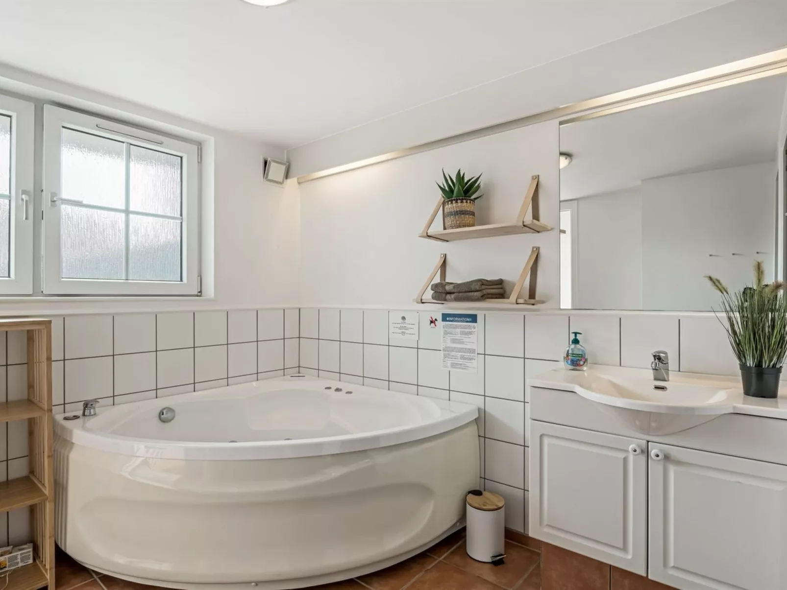 "Sote" - 1.2km from the sea-Binnen