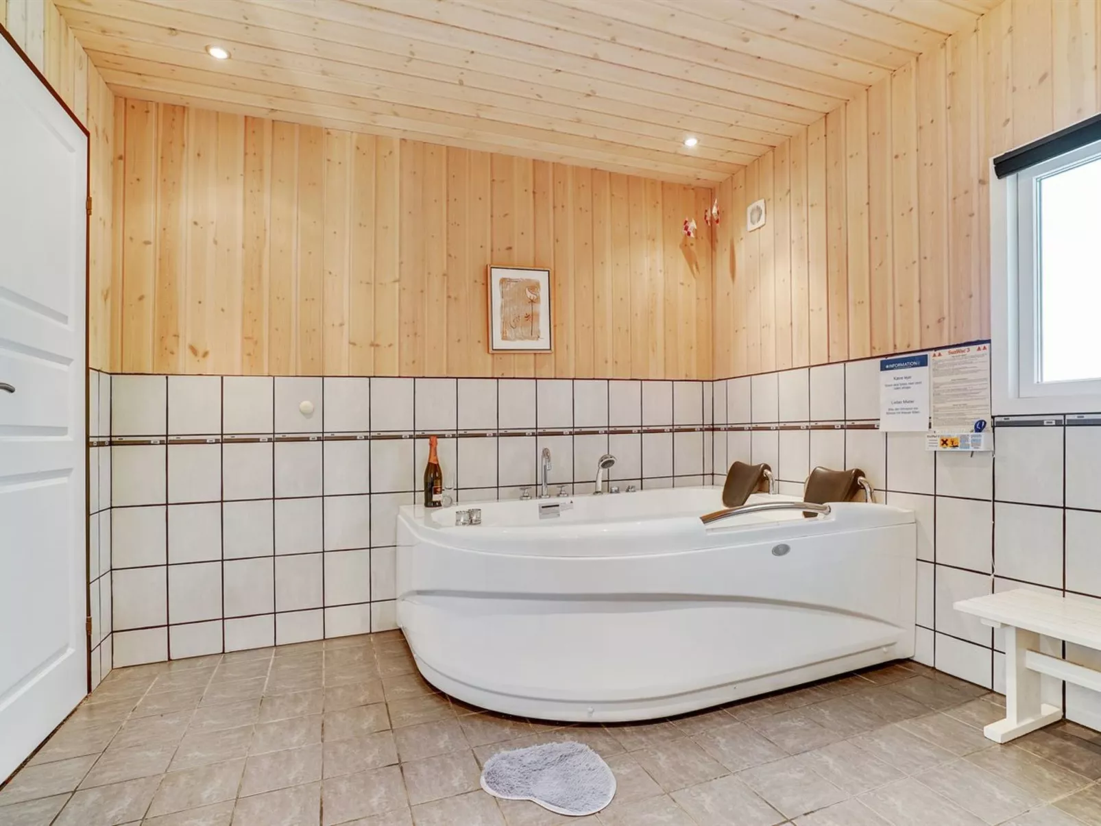 "Tord" - 350m from the sea-Binnen