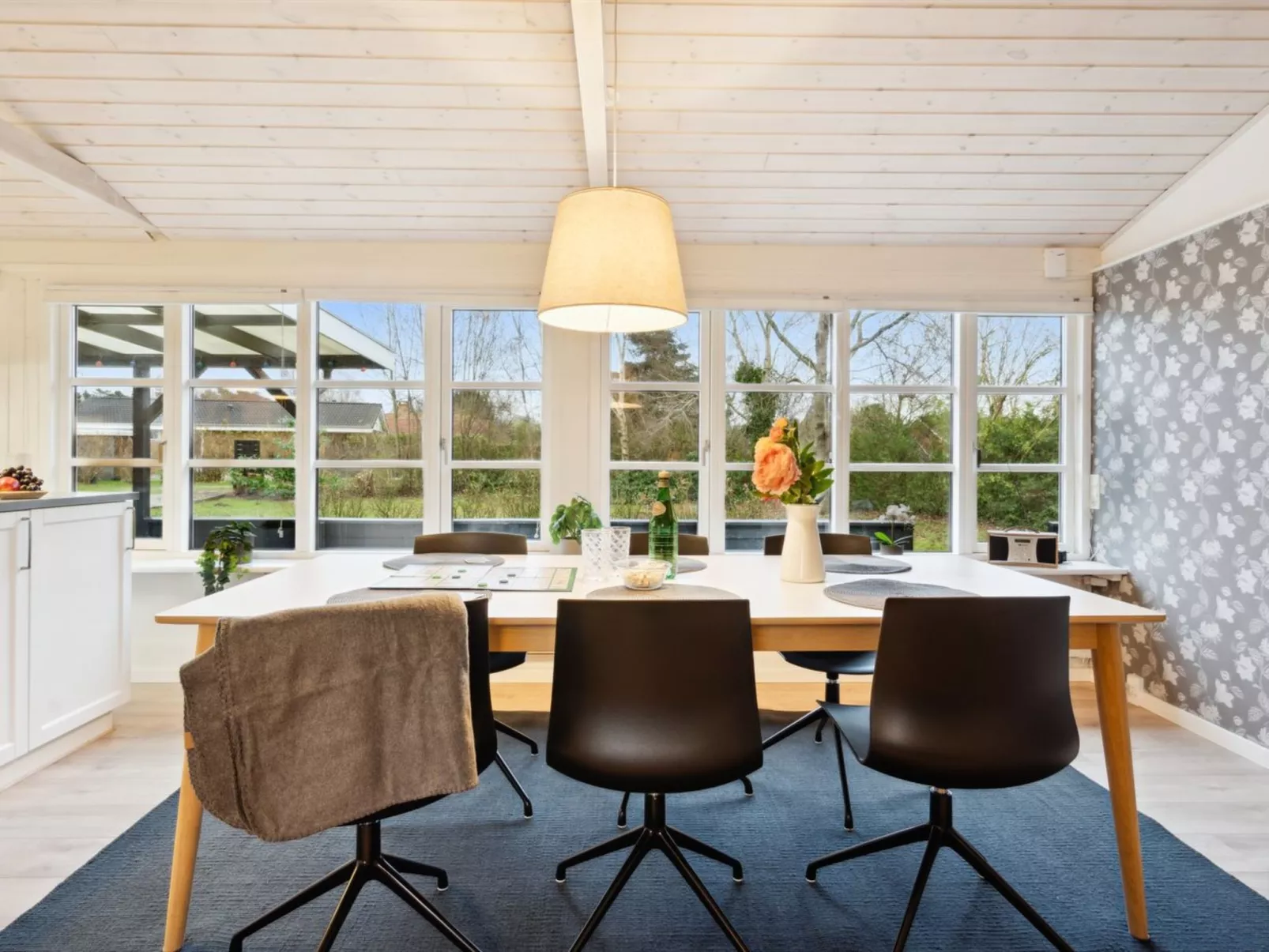 "Mahalia" - 300m from the sea-Binnen