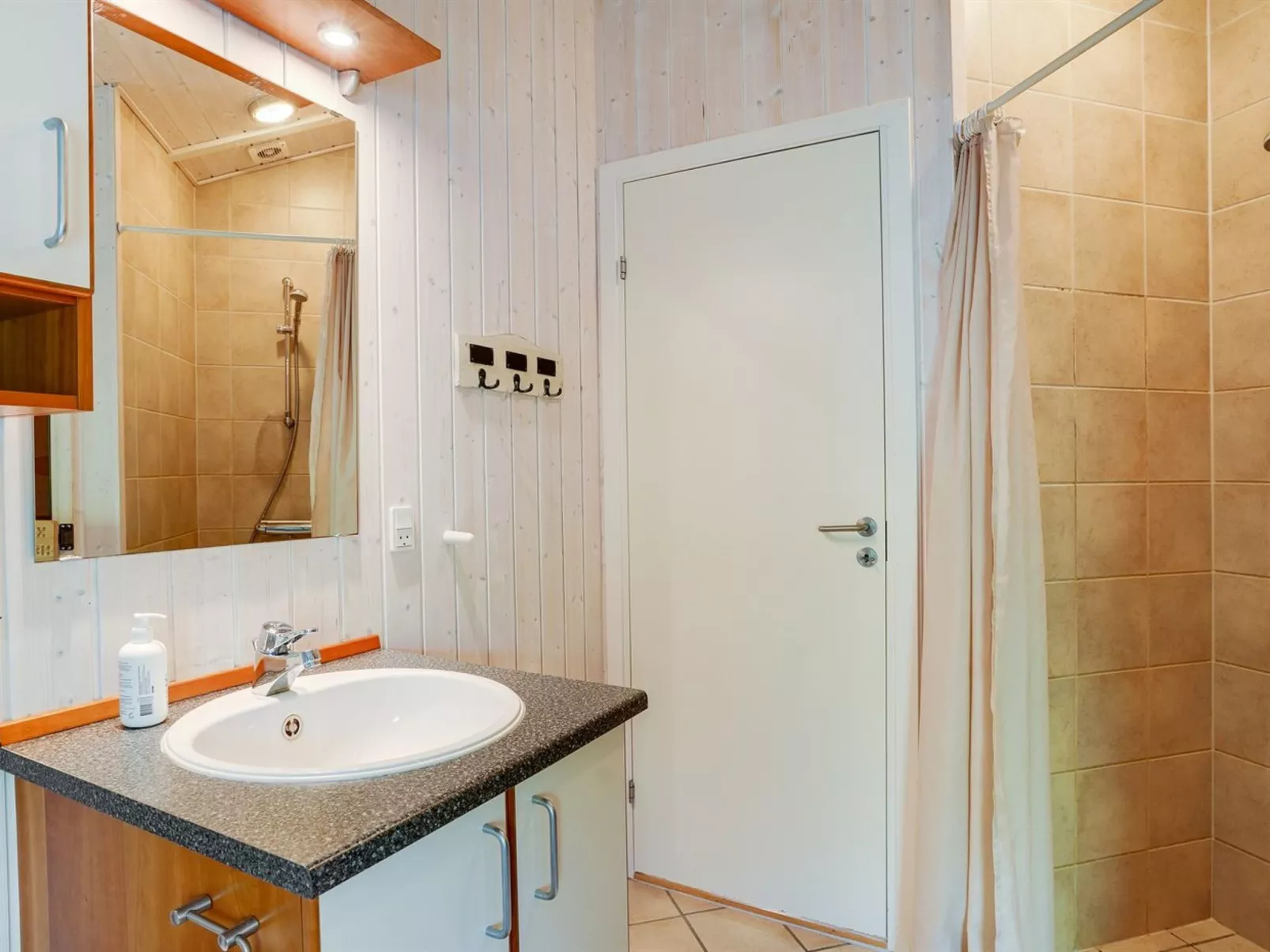 "Ros" - 350m from the sea-Binnen