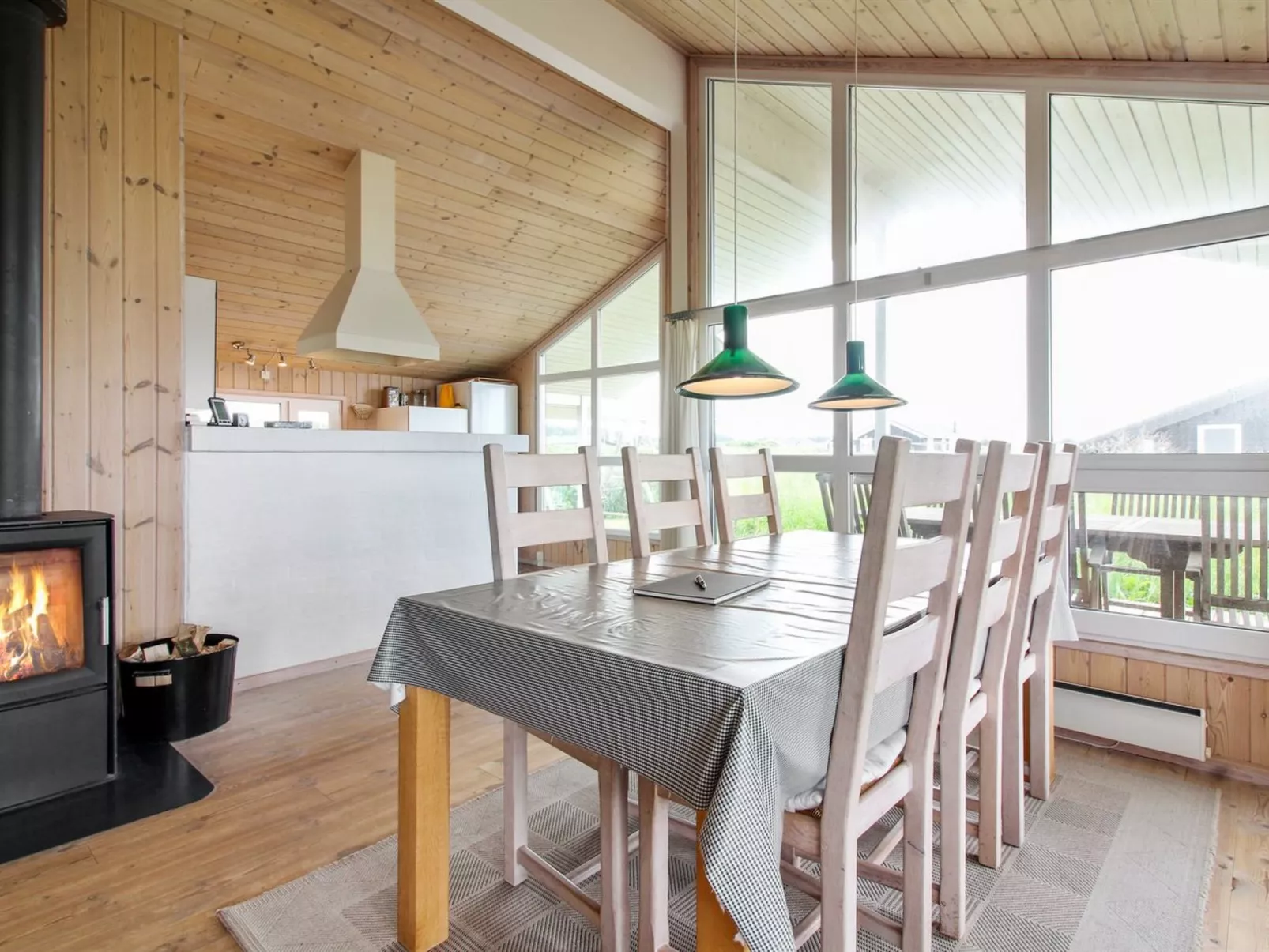 "Fanija" - 200m from the sea-Binnen