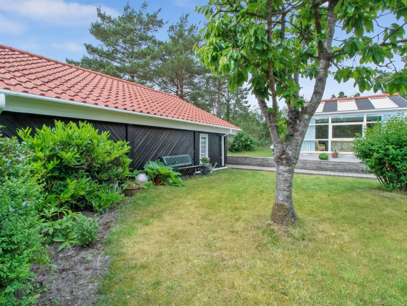 "Flora" - 150m from the sea-Buiten