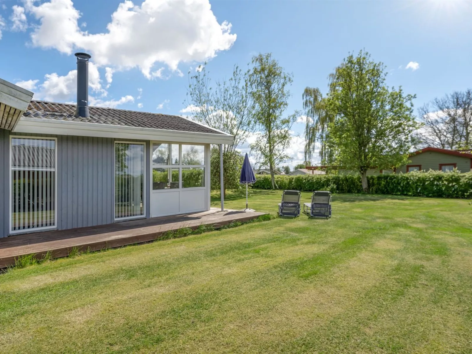 "Denahi" - 400m to the fjord-Buiten