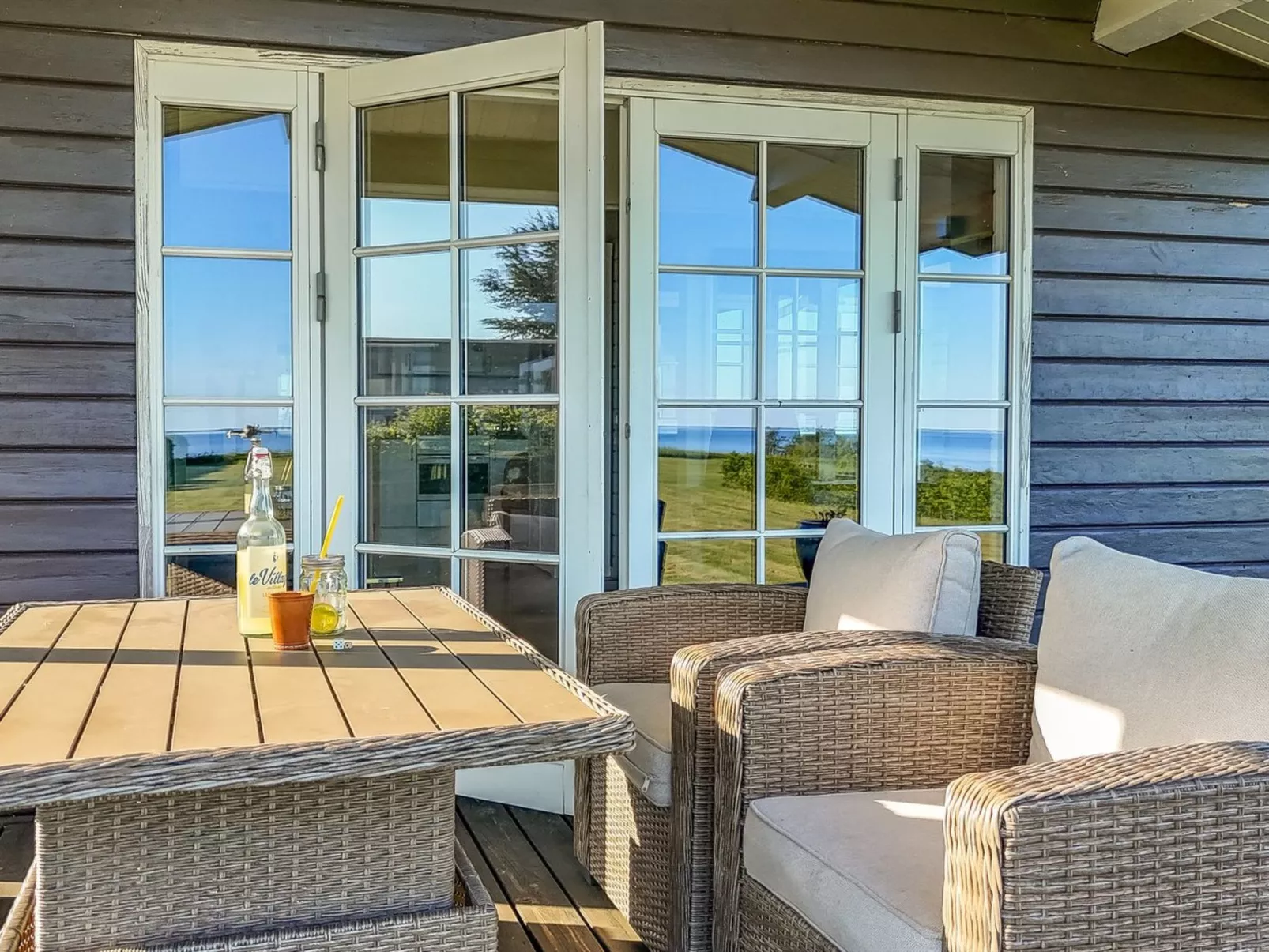 "Orsa" - 80m from the sea-Buiten