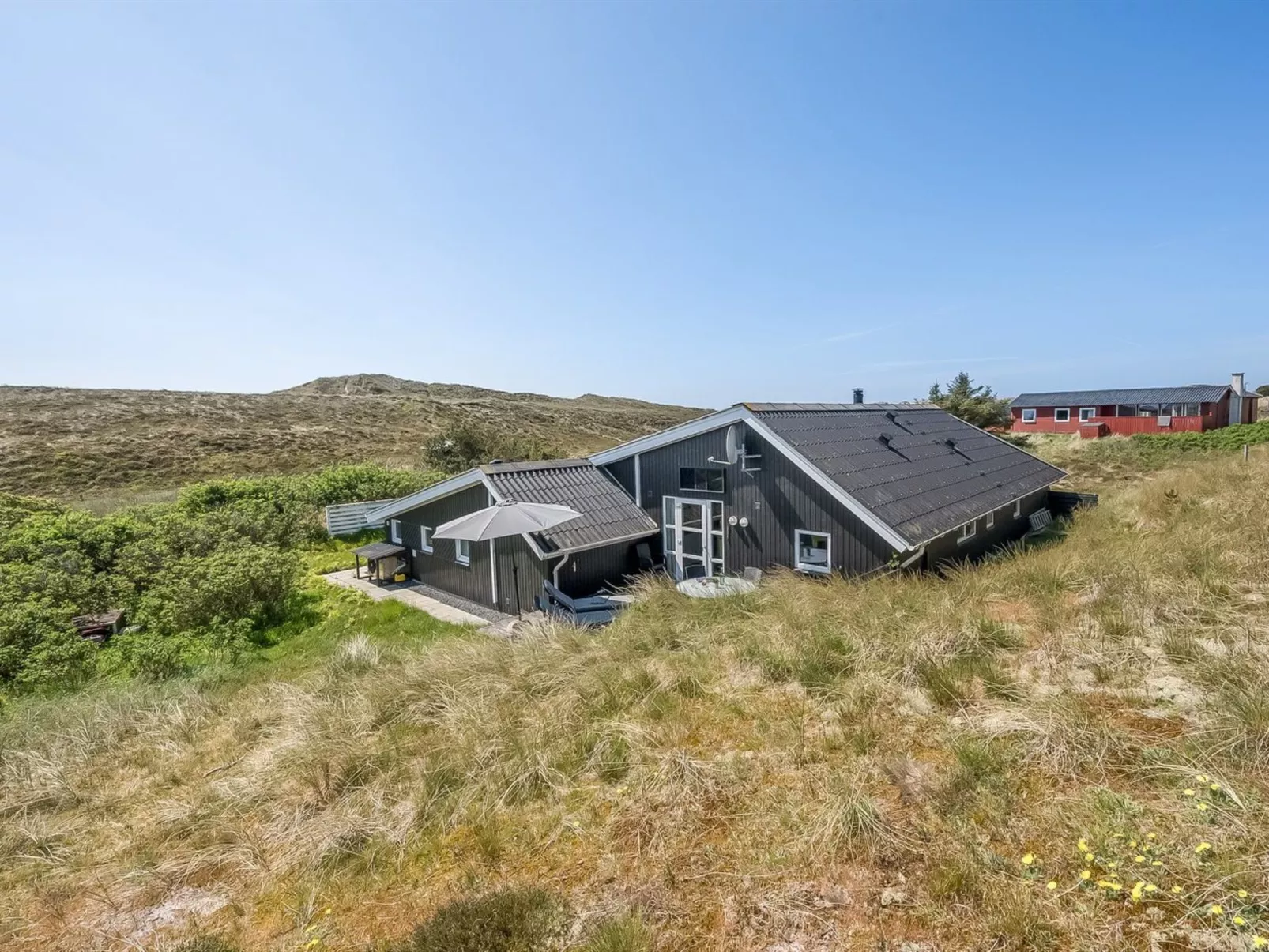 "Saku" - 495m to the fjord-Buiten