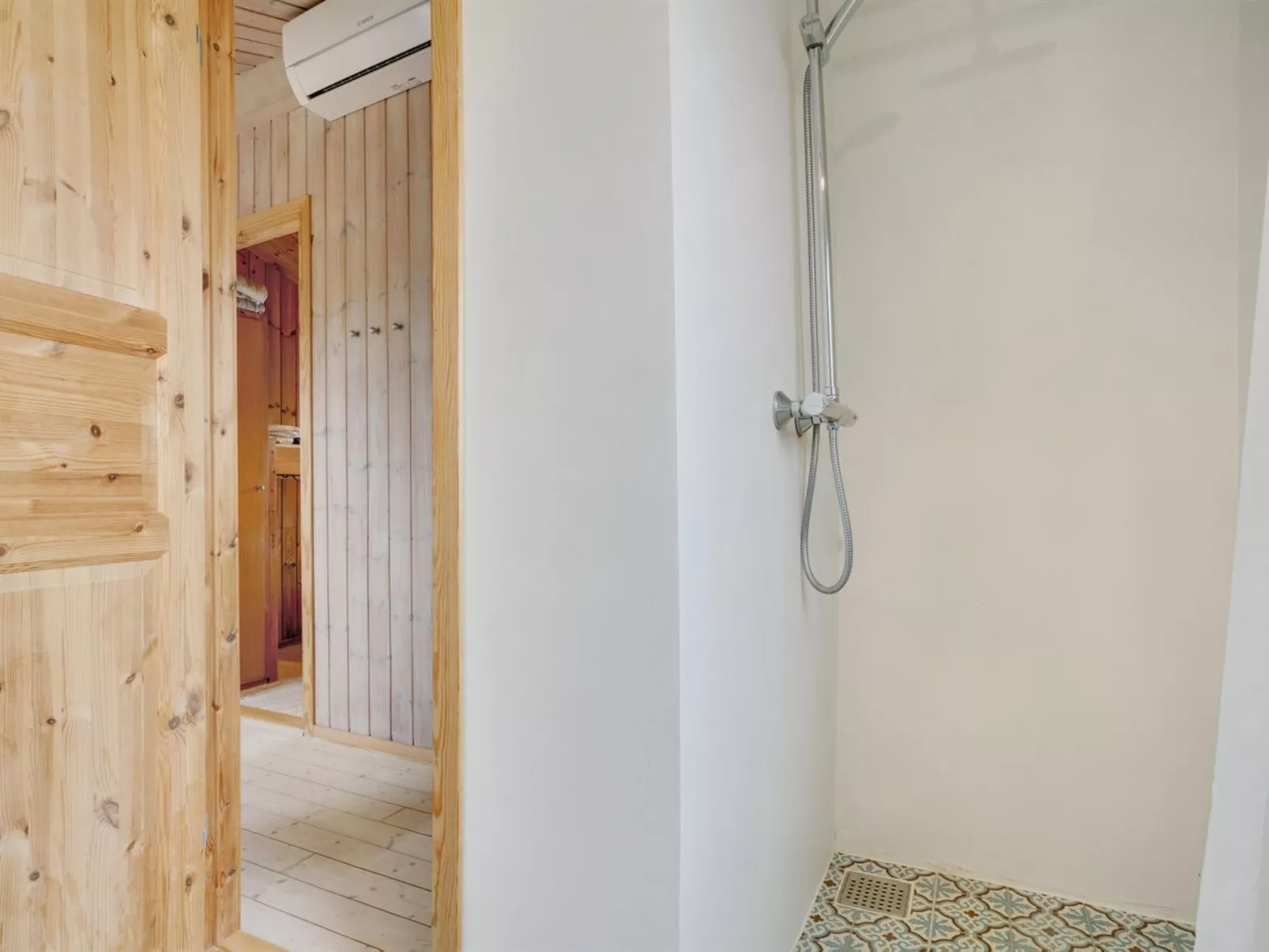 "Mylius" - 100m from the sea-Binnen