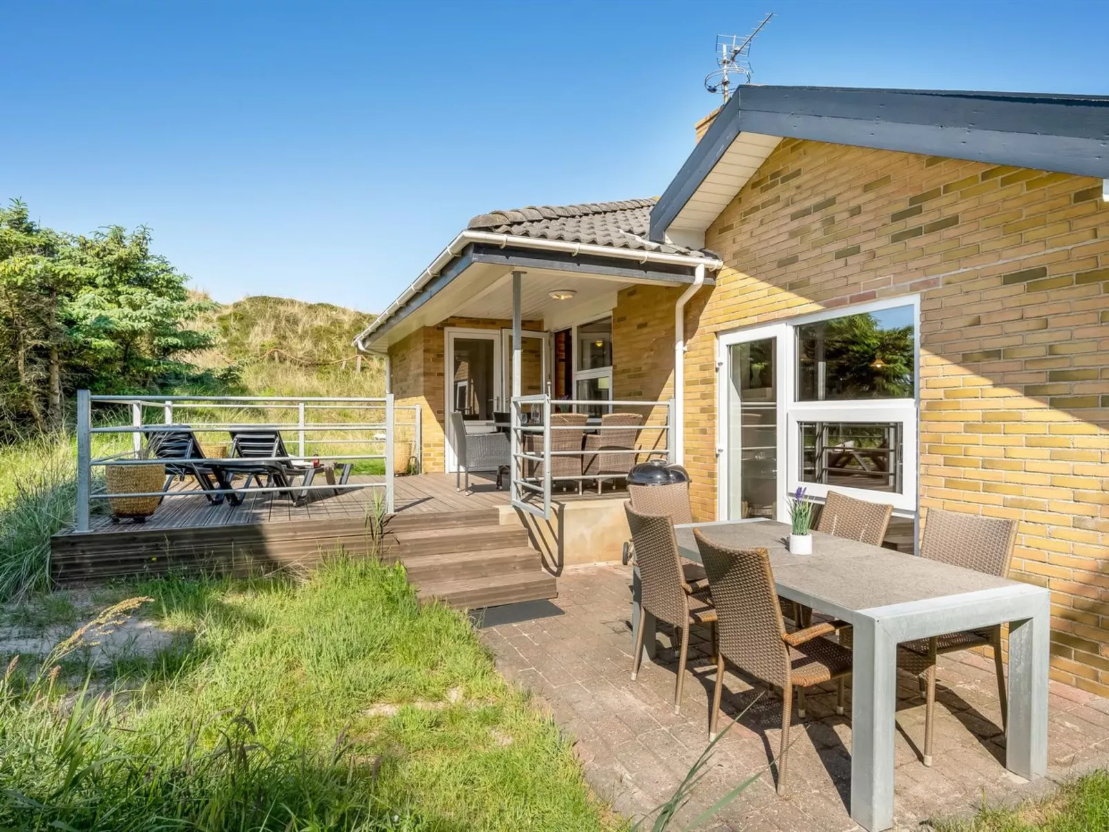 "Ewy" - 300m from the sea-Buiten