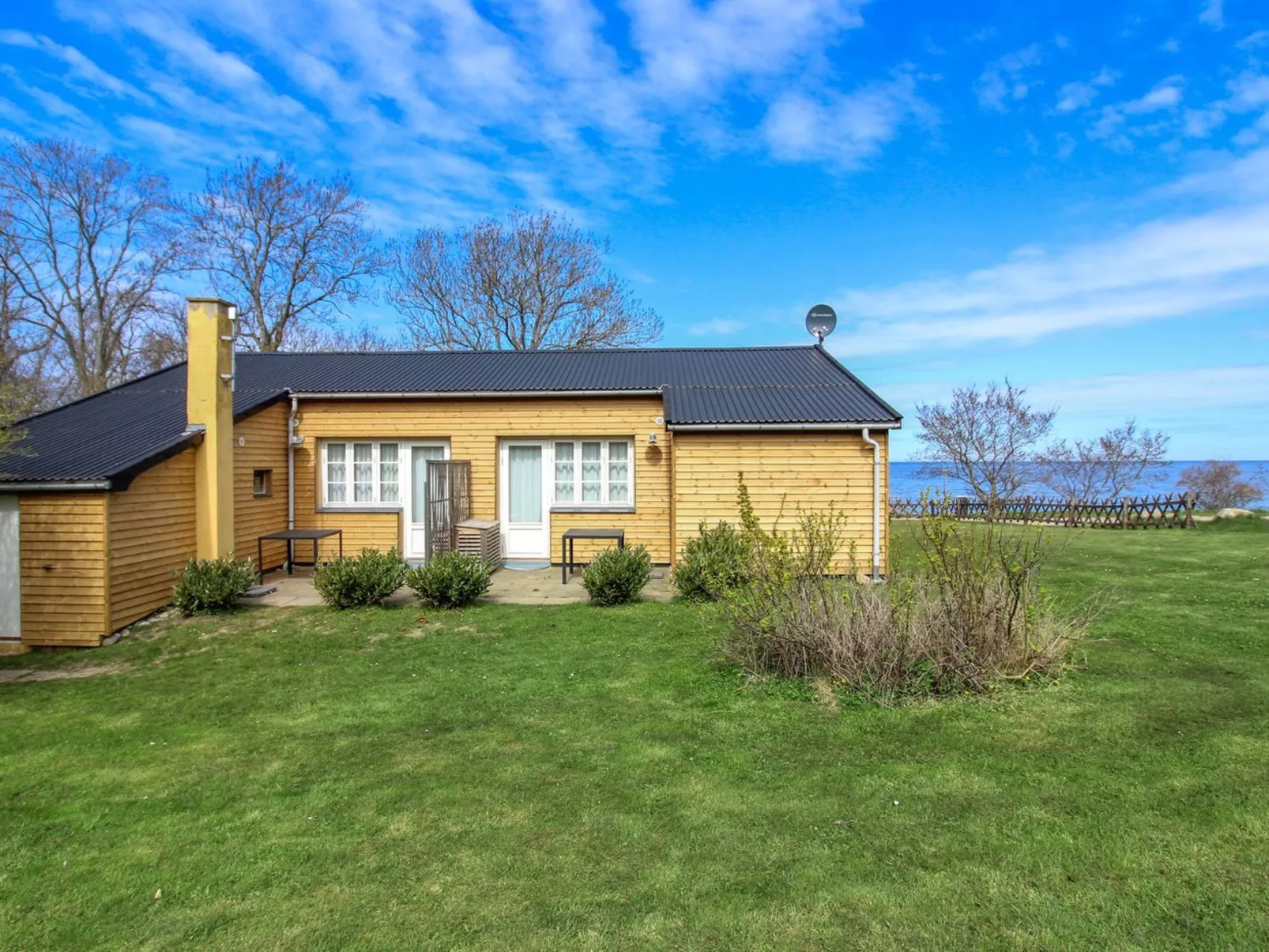 "Zina" - 25m from the sea-Buiten