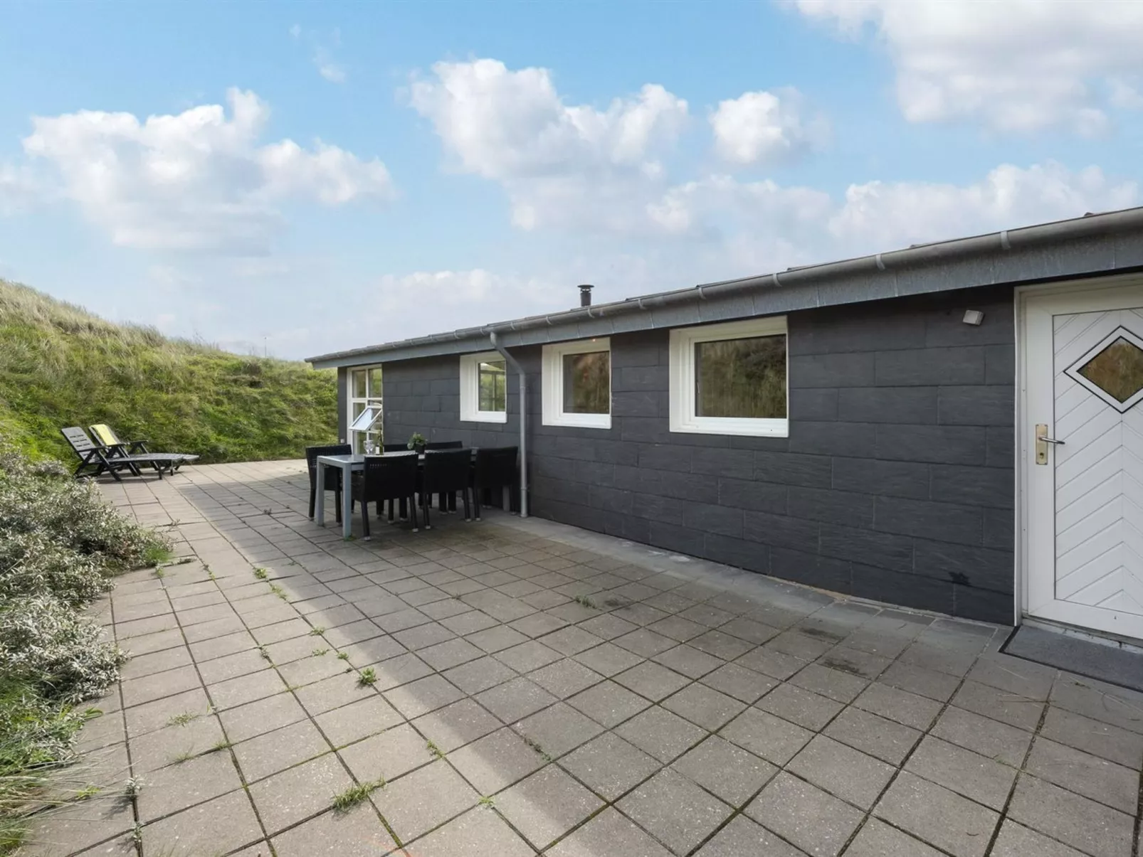 "Jess" -  from the sea-Buiten