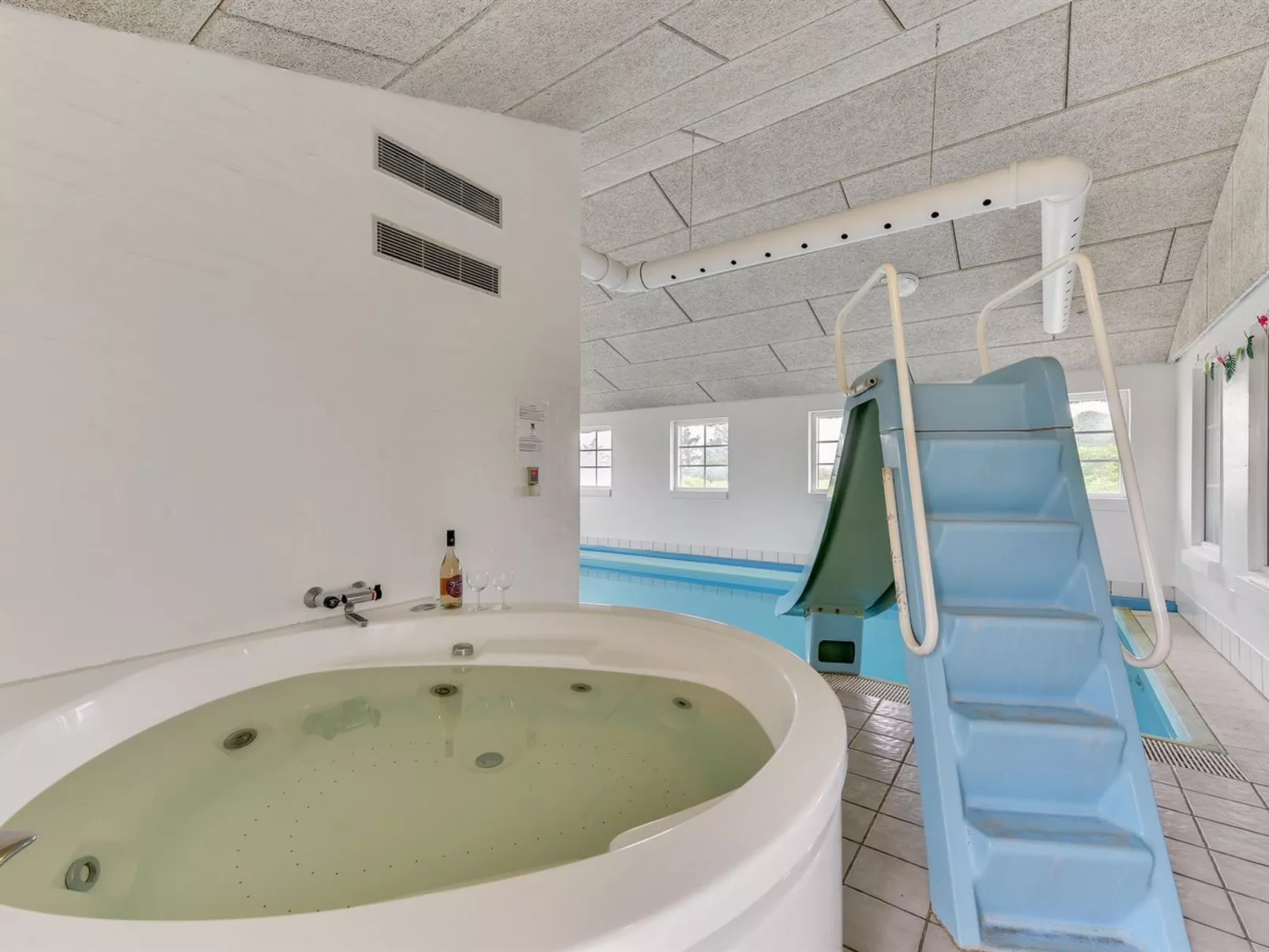 "Matrona" - 750m from the sea-Binnen