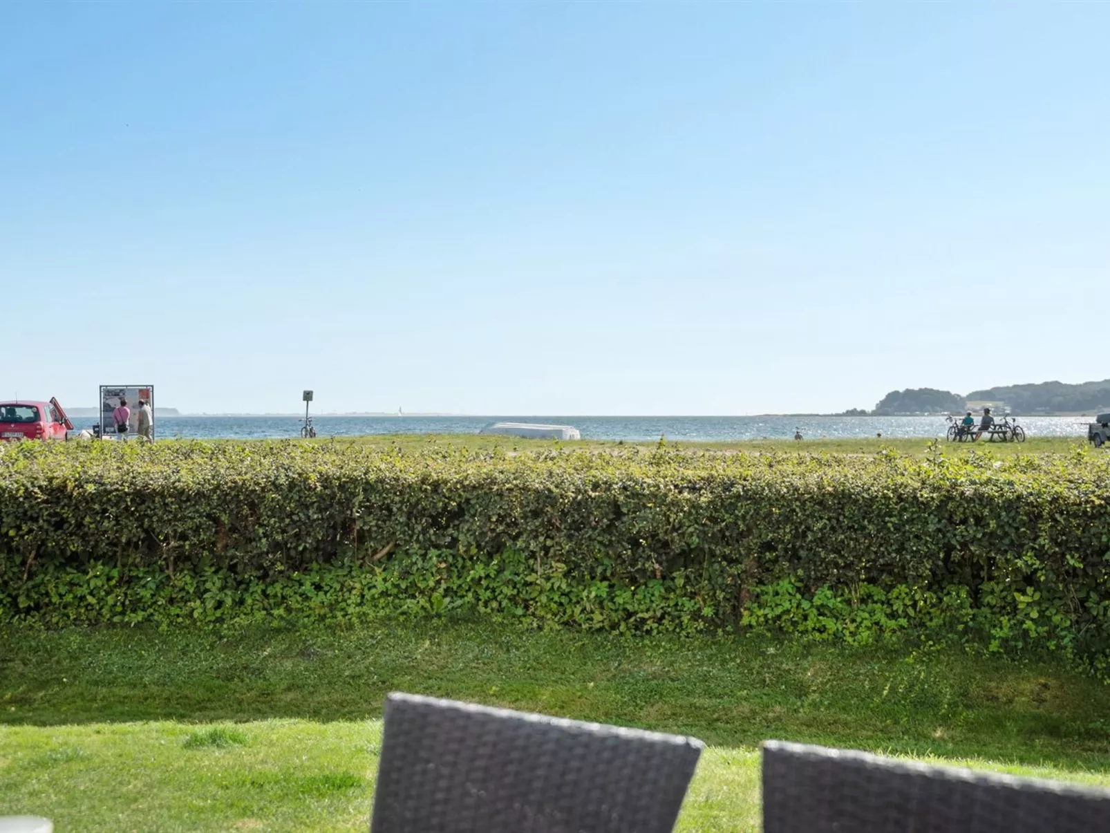 "Katrina" - 50m to the fjord-Buiten