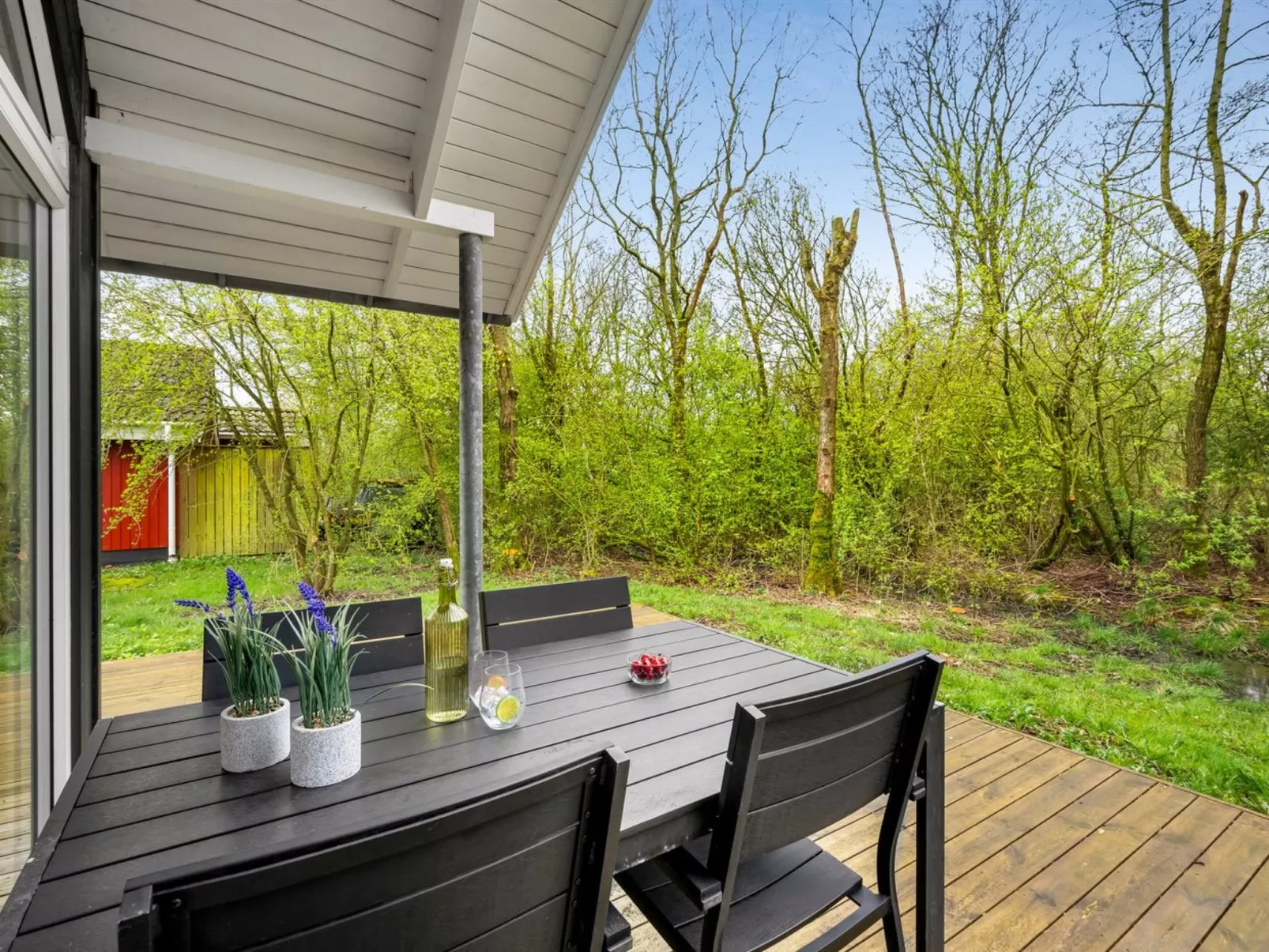 "Ketilbiorn" - 1.2km to the fjord-Buiten