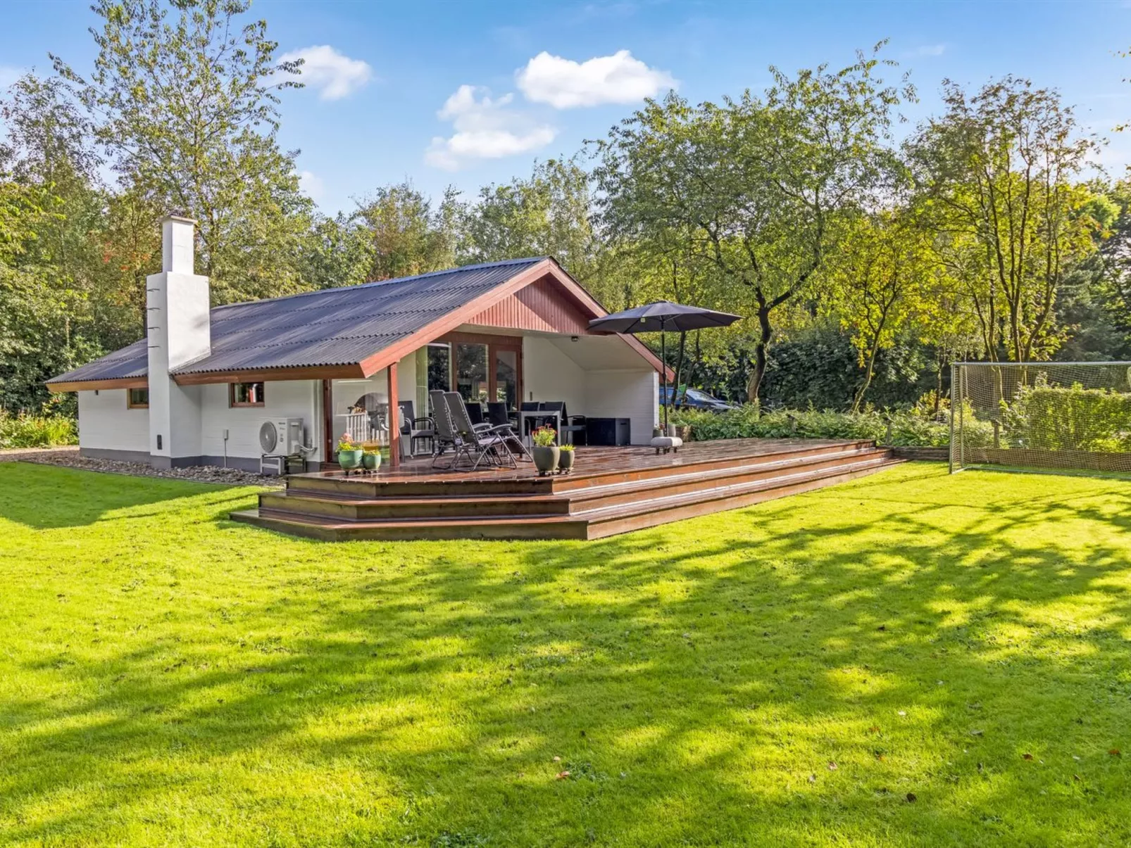 "Carlene" - 25km from the sea-Buiten