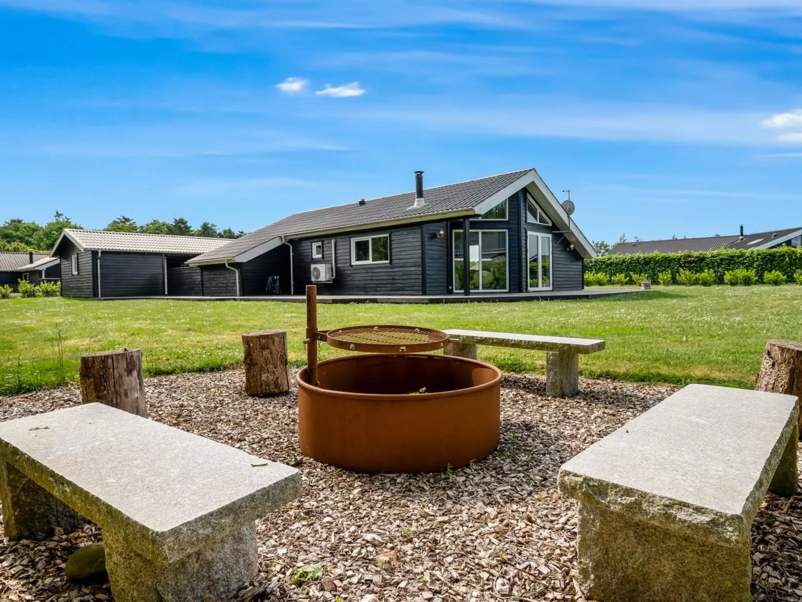 "Leeve" - 1.4km to the fjord-Buiten