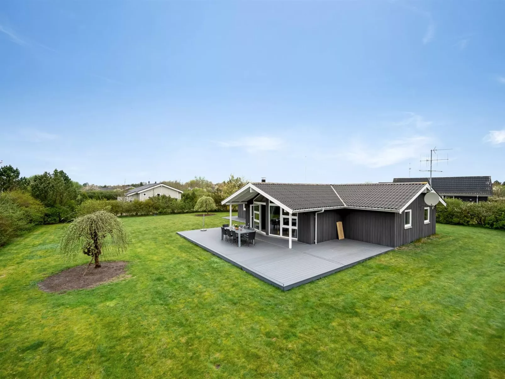 "Ingbritt" - 700m to the fjord-Buiten