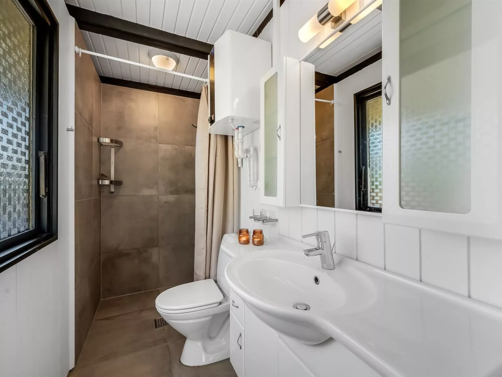 "Sigbrith" - 350m to the fjord-Binnen