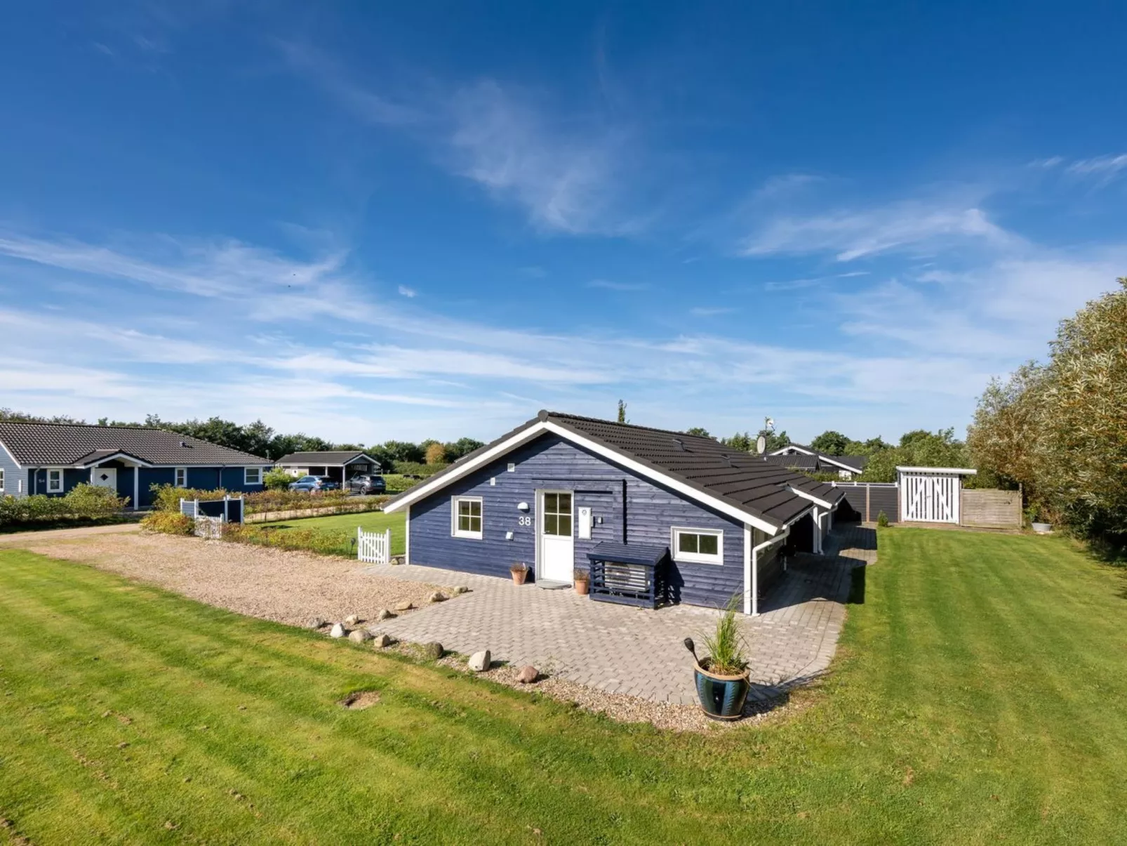 "Shalin" - 1.4km to the fjord-Buiten