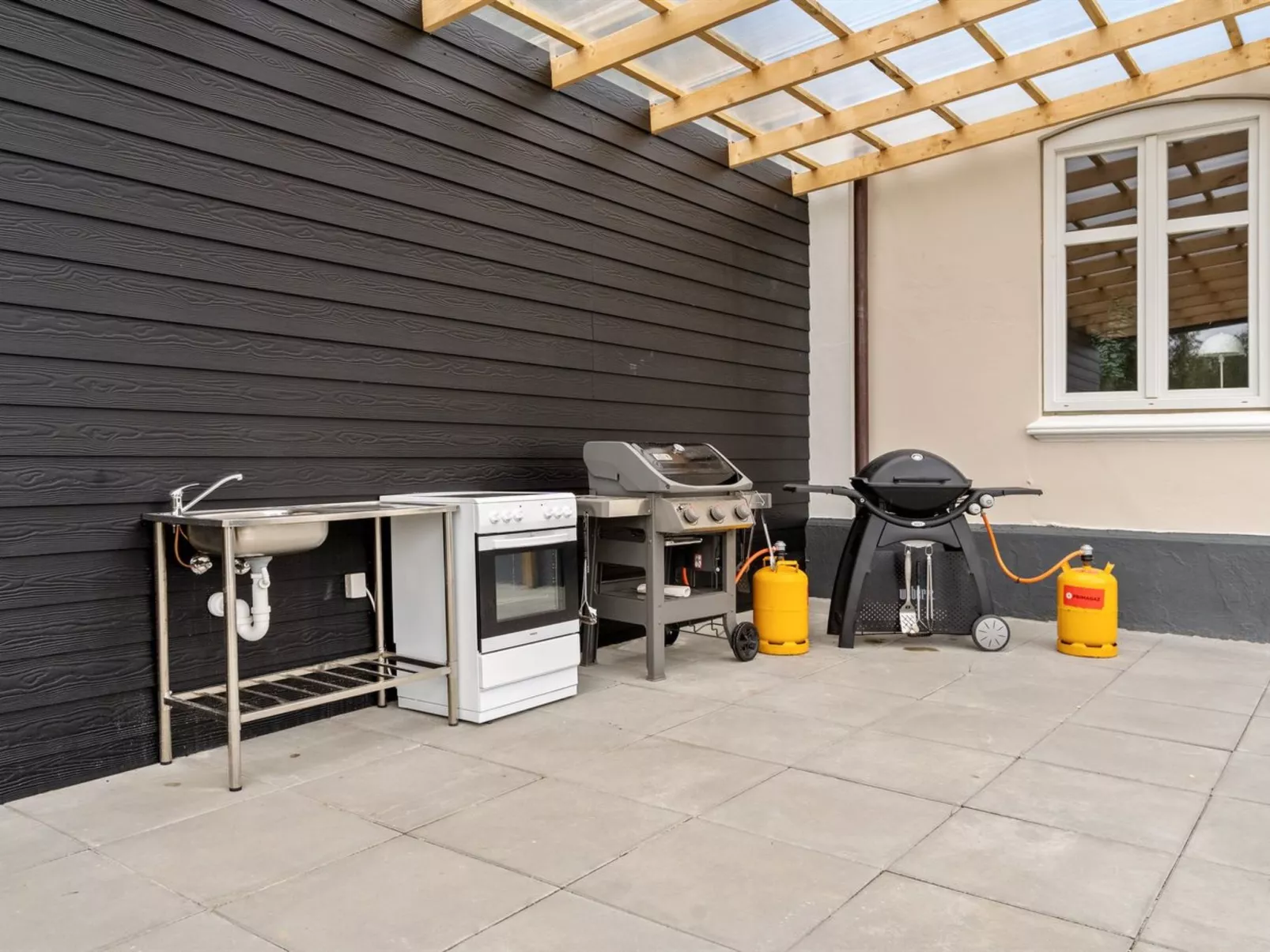 "Niki" - 15km from the sea-Buiten