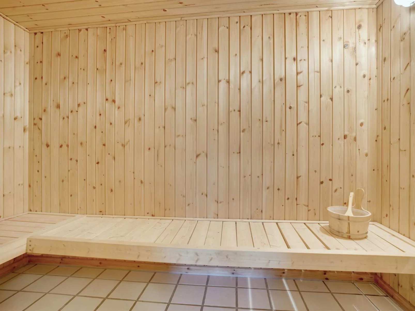 "Lenni" - 700m from the sea-Binnen