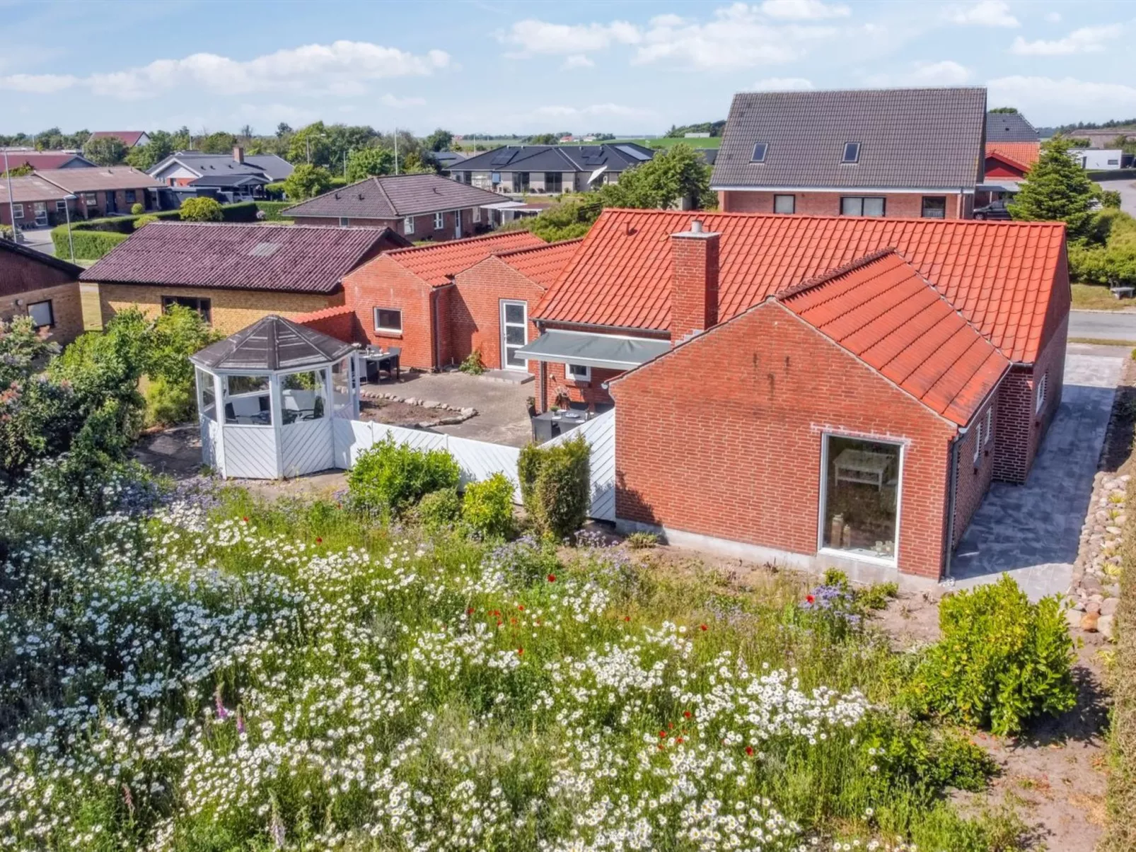 "Kiersten" - 5km from the sea-Buiten