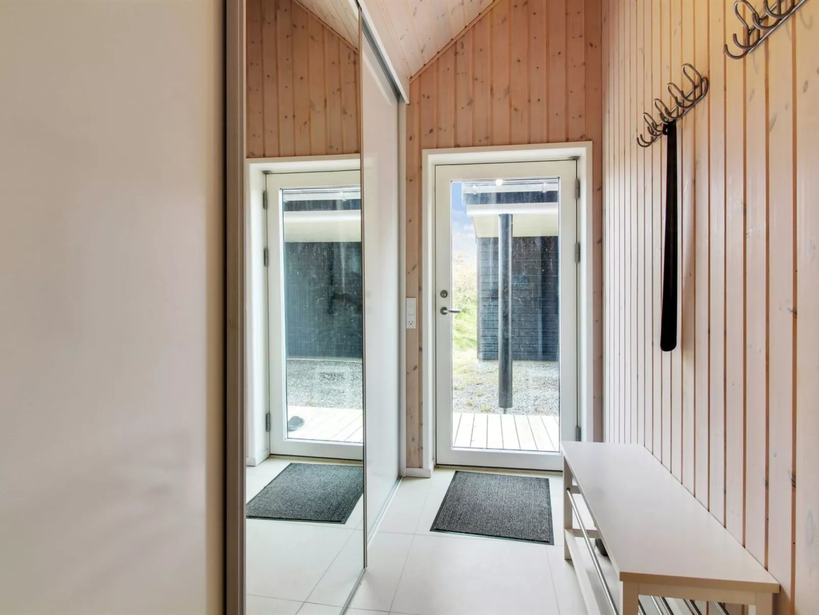 "Othinkarl" - 100m from the sea-Binnen