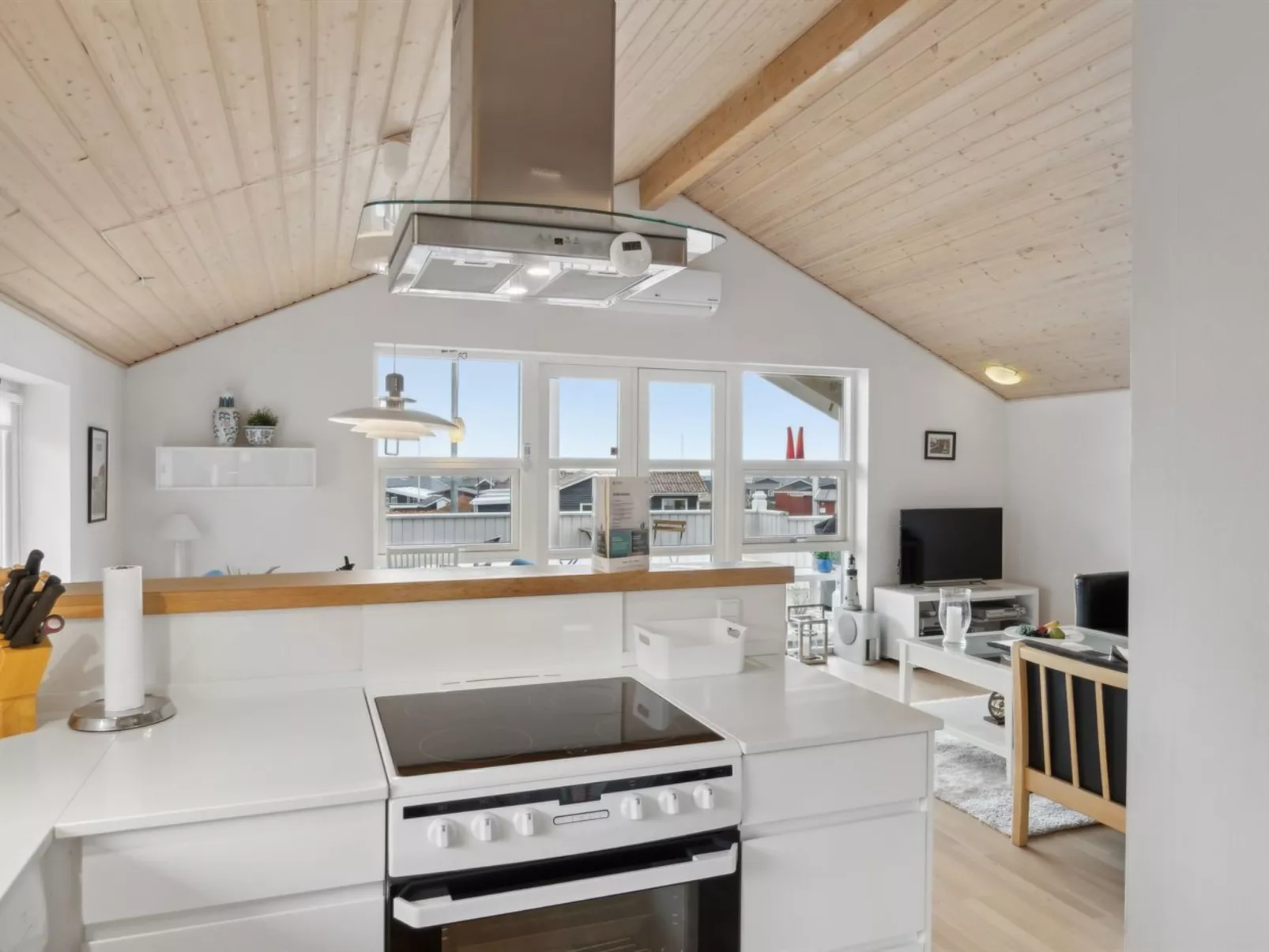 "Yvette" - 150m from the sea-Binnen