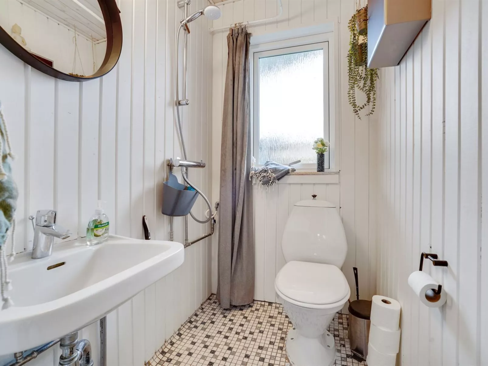 "Maybrit" - 50m from the sea-Binnen