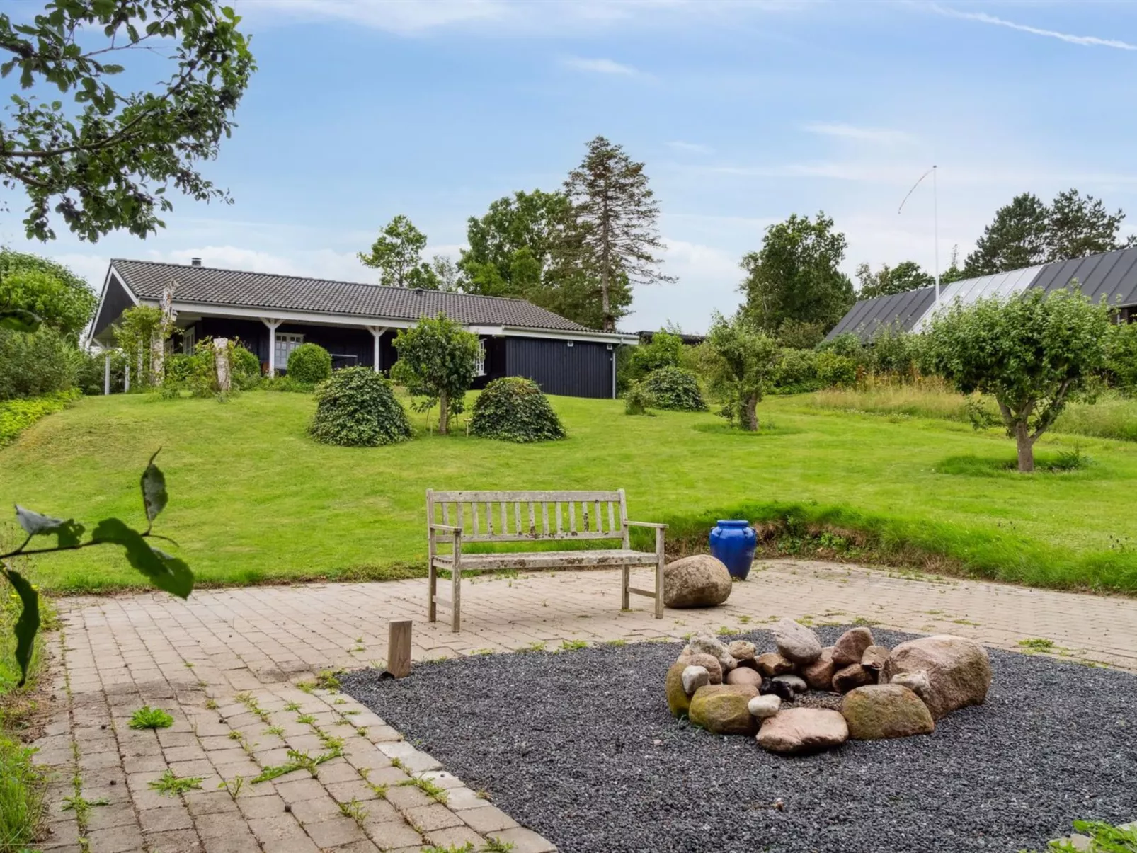 "Lazorka" - 200m from the sea-Buiten