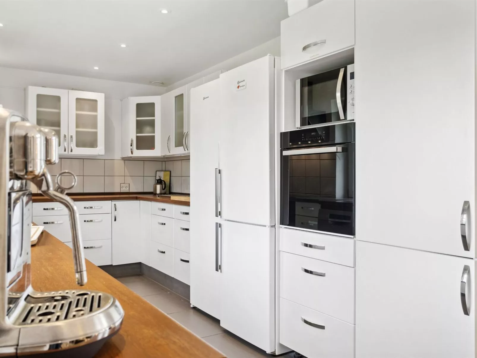 "Ronia" - 900m from the sea-Binnen