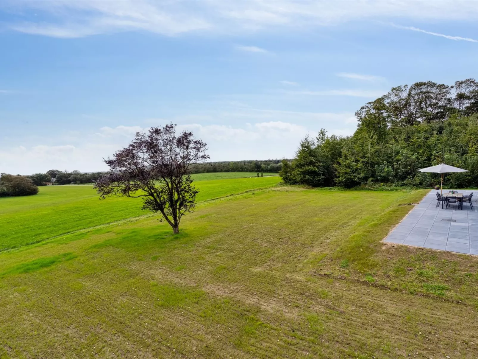 "Landuin" - 30km from the sea-Buiten