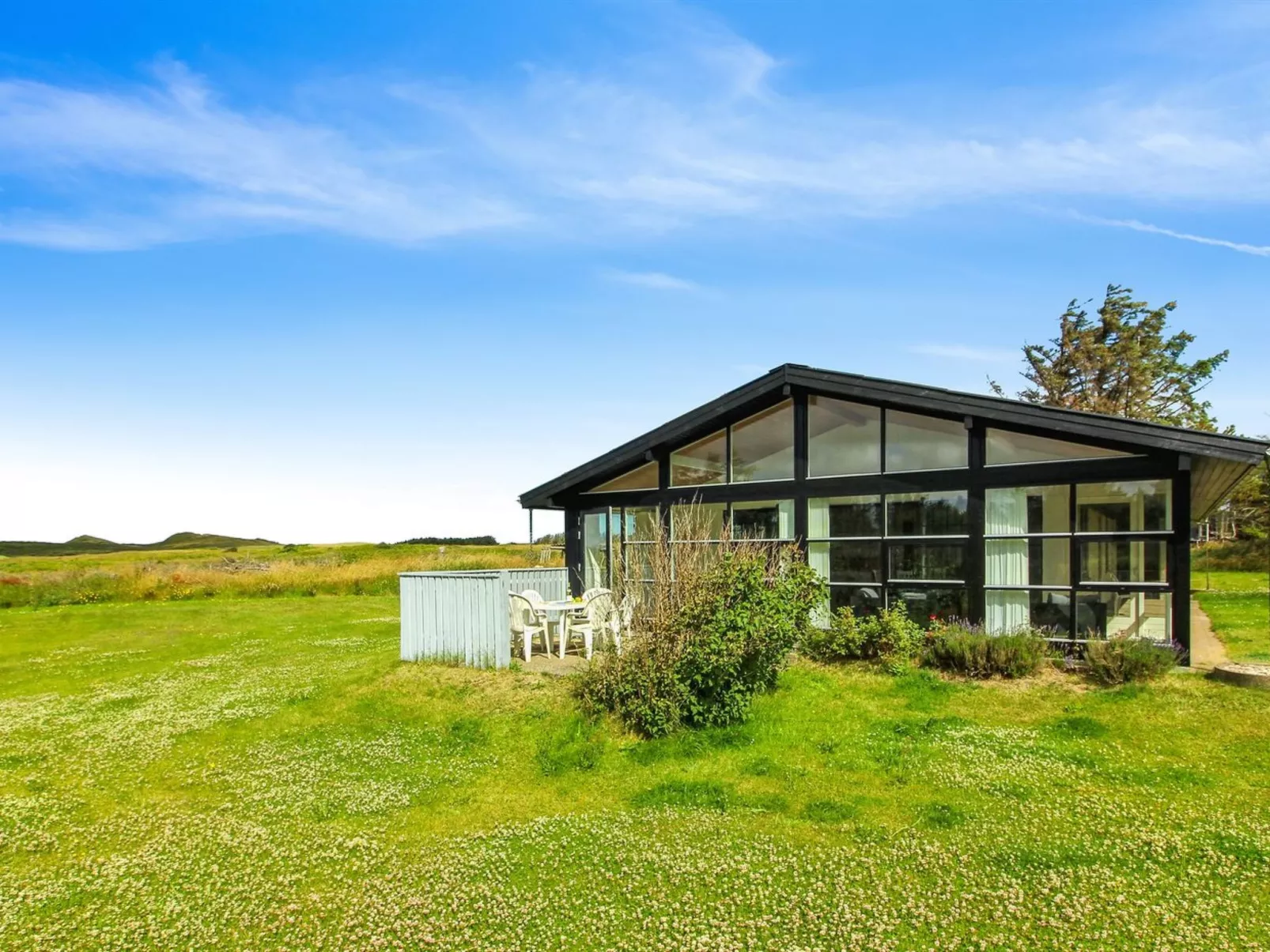 "Skyler" - 400m from the sea-Buiten