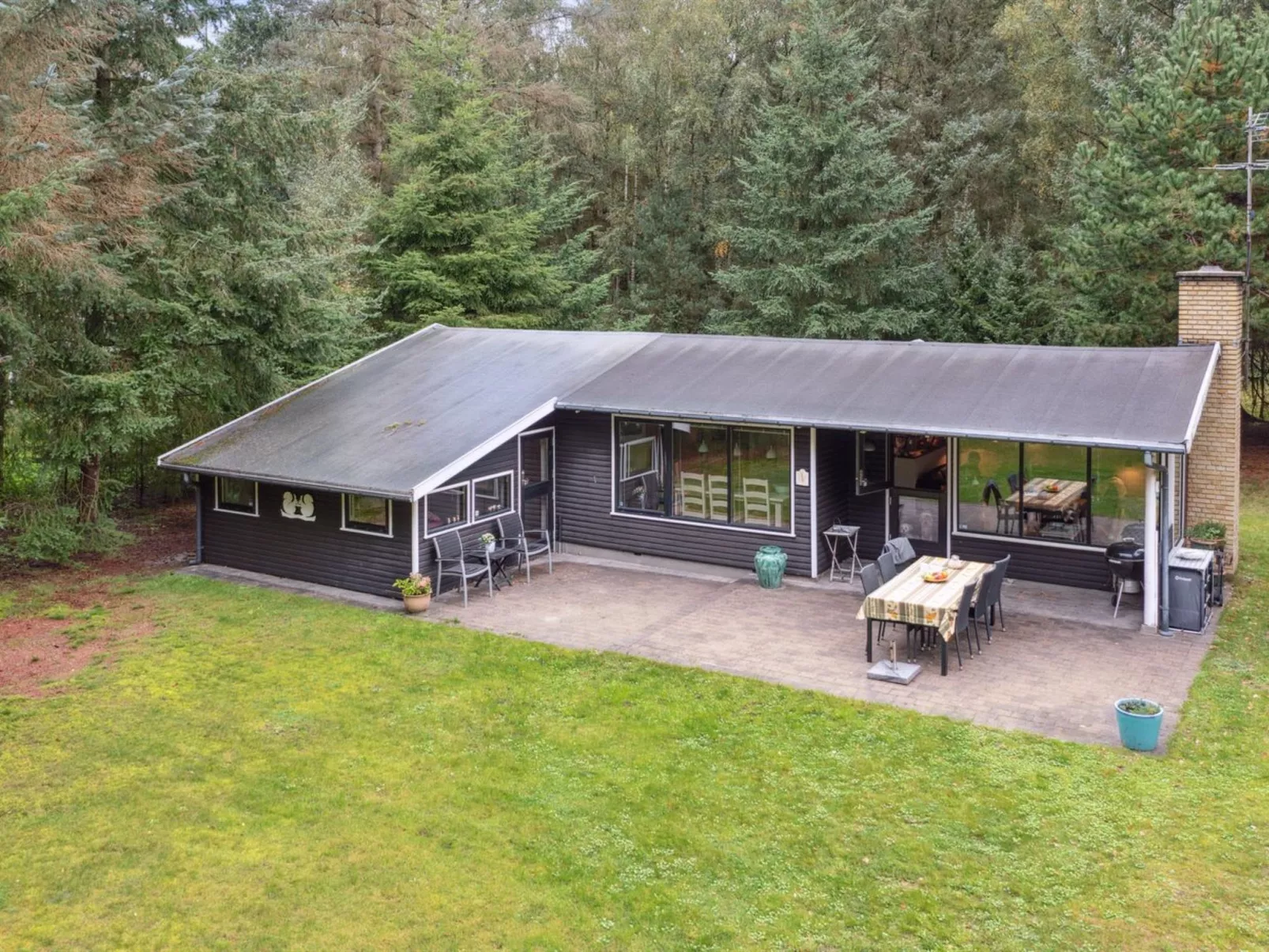 "Aiko" - 375m from the sea-Buiten