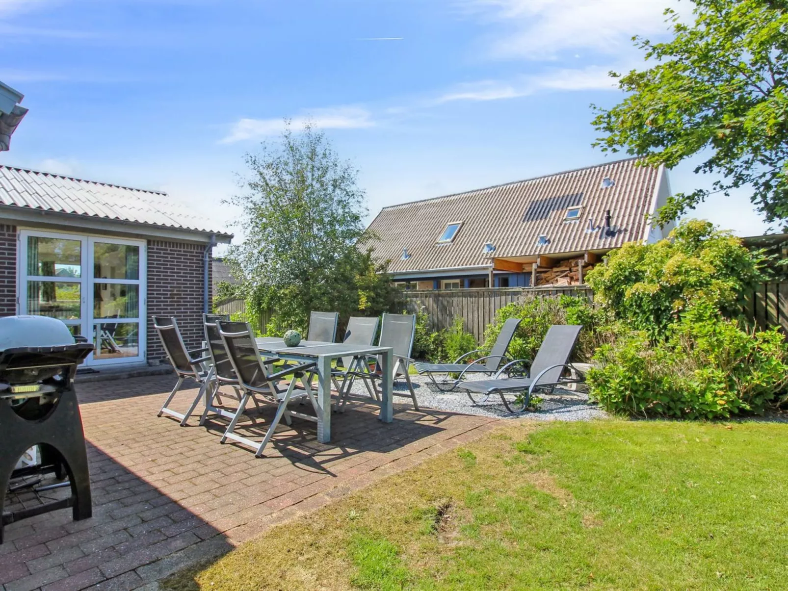 "Erle" - 1.5km from the sea-Buiten