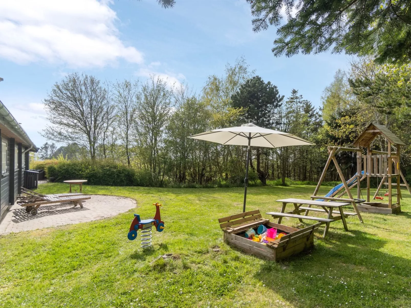 "Till" - 1.6km from the sea-Buiten