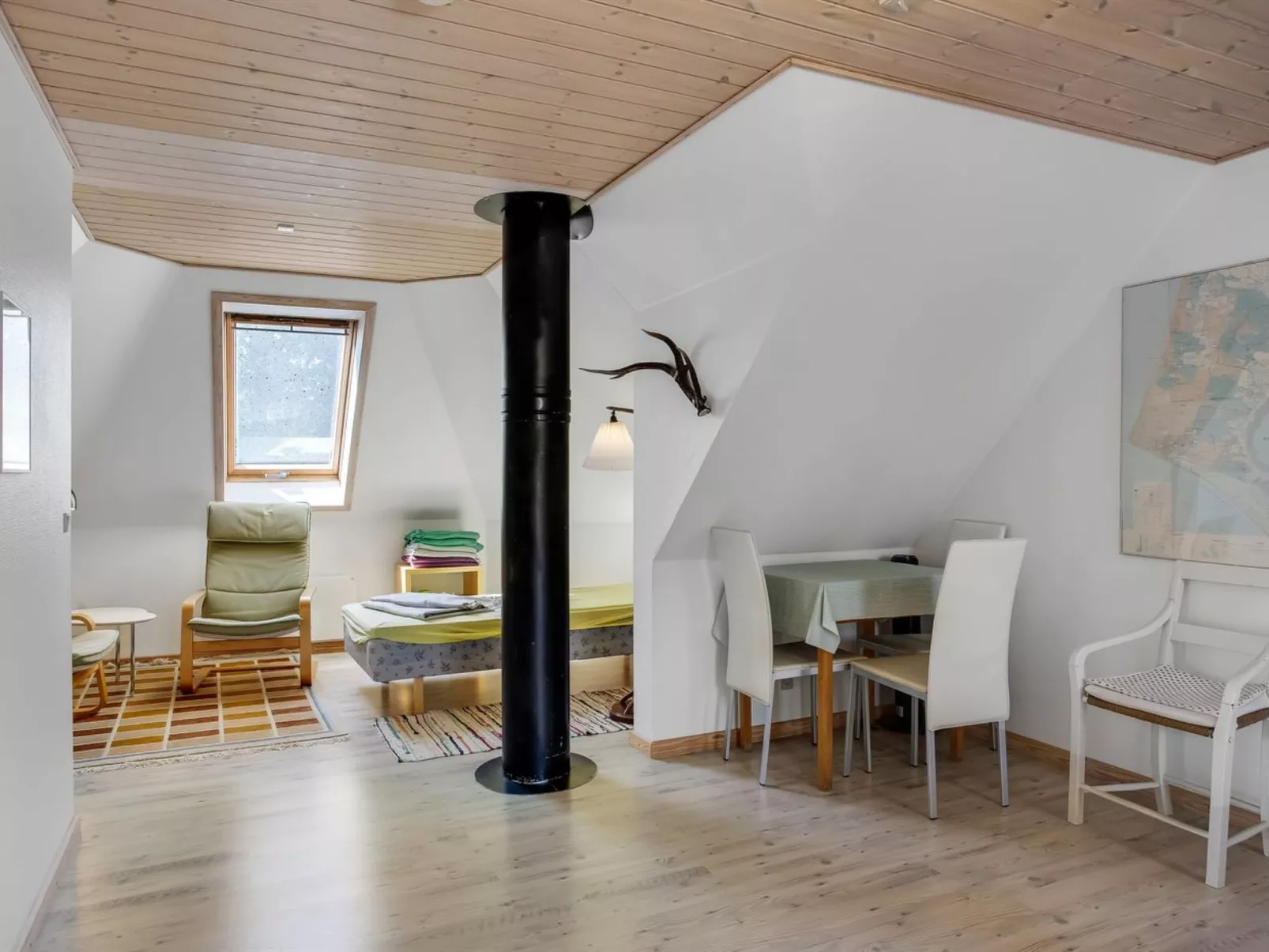 "Laila" - 1.2km from the sea-Binnen