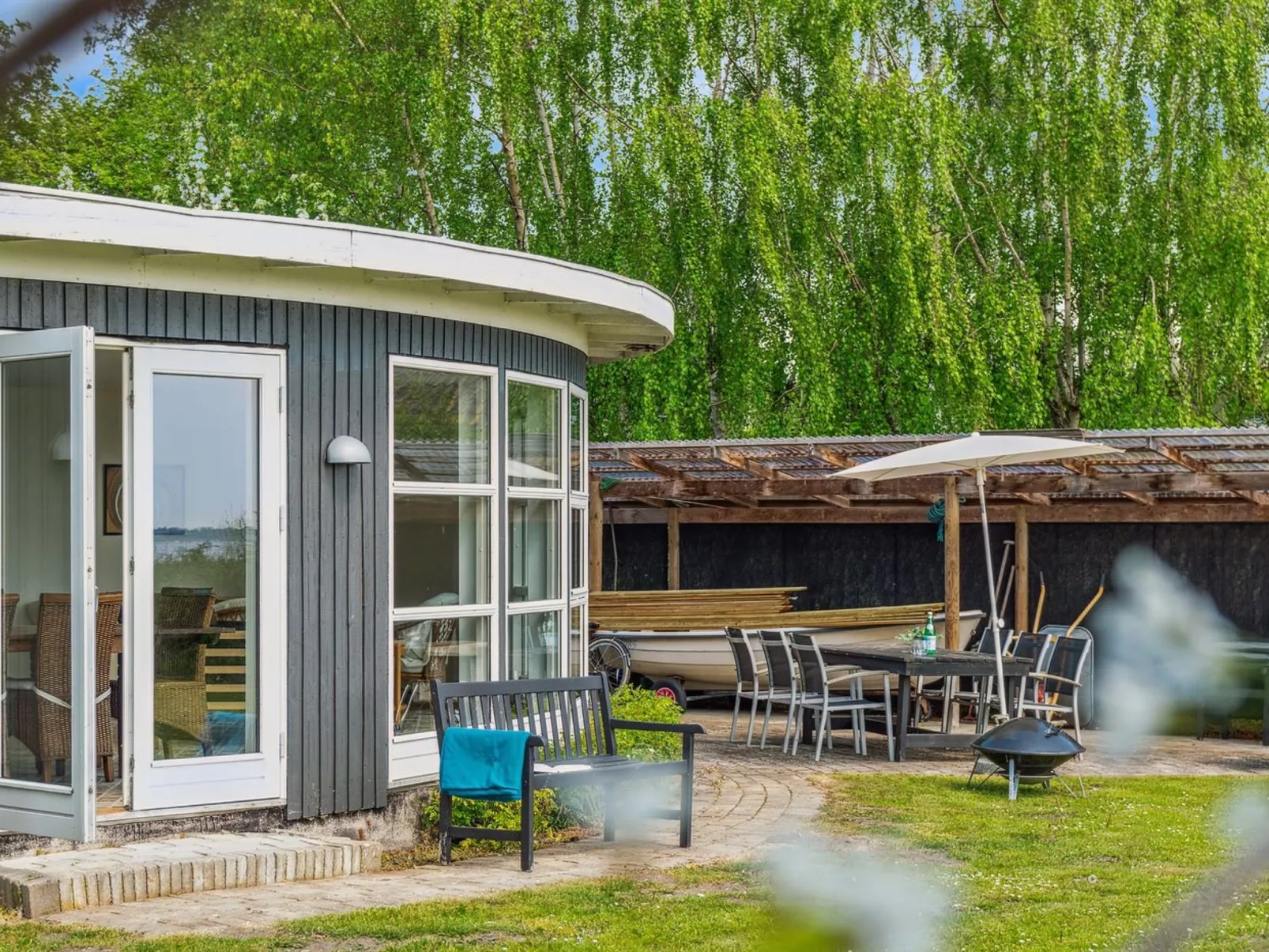 "Vemund" - 100m to the fjord-Buiten