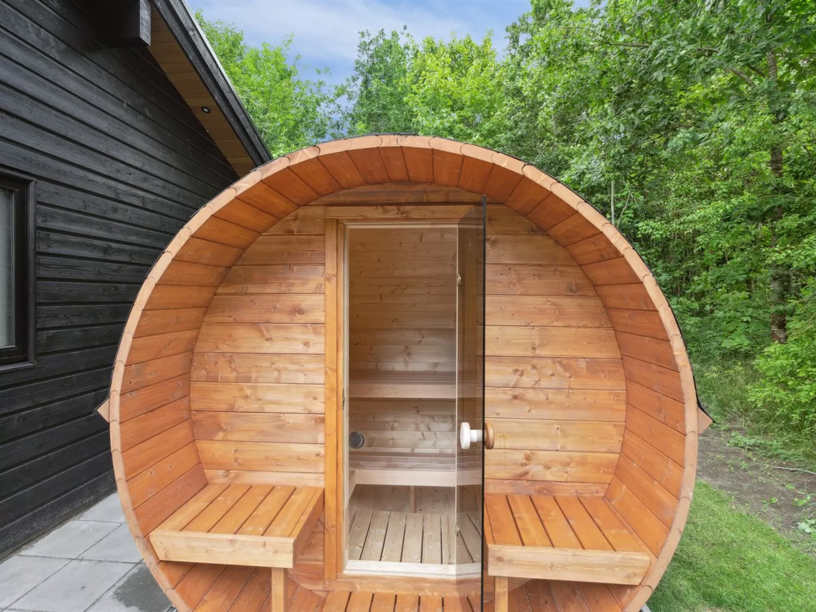 "Robert" - 30km from the sea-Binnen