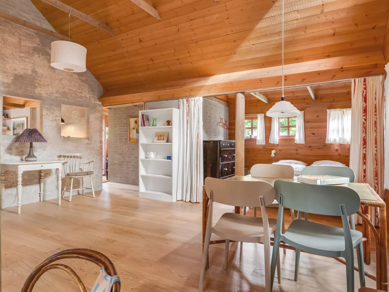 "Henke" - 100m from the sea