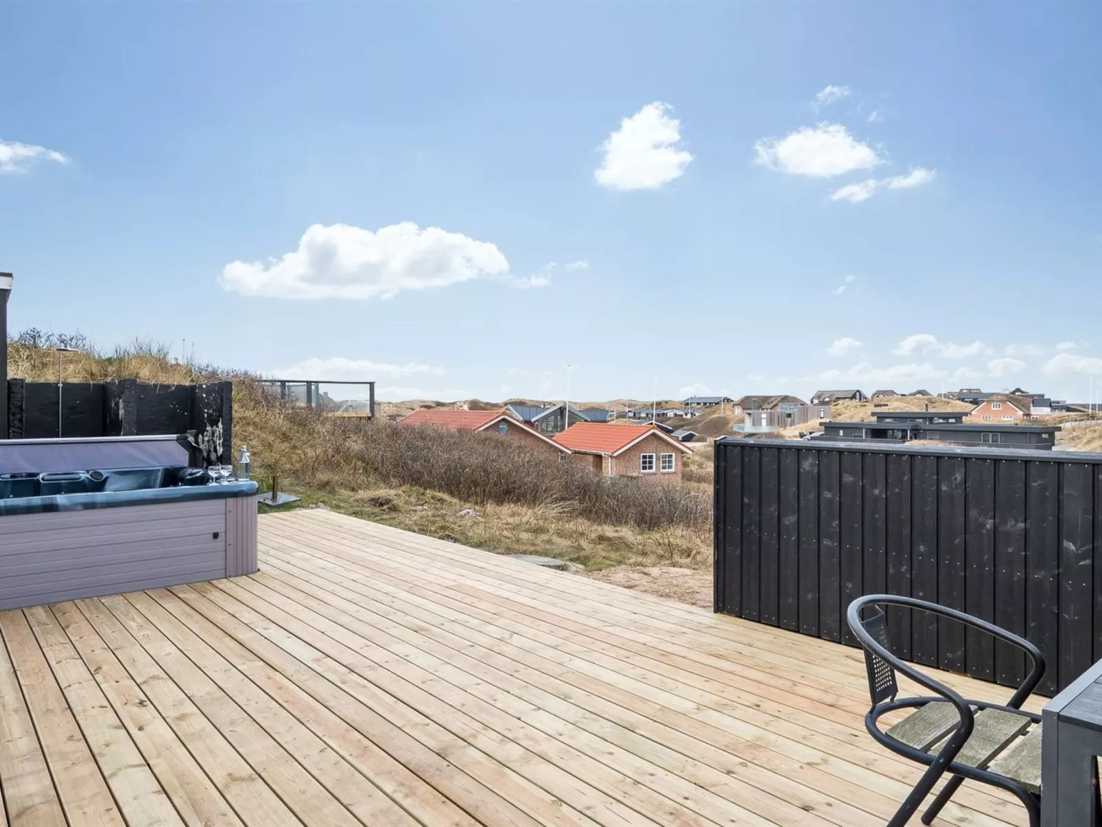 "Venla" -  from the sea-Buiten