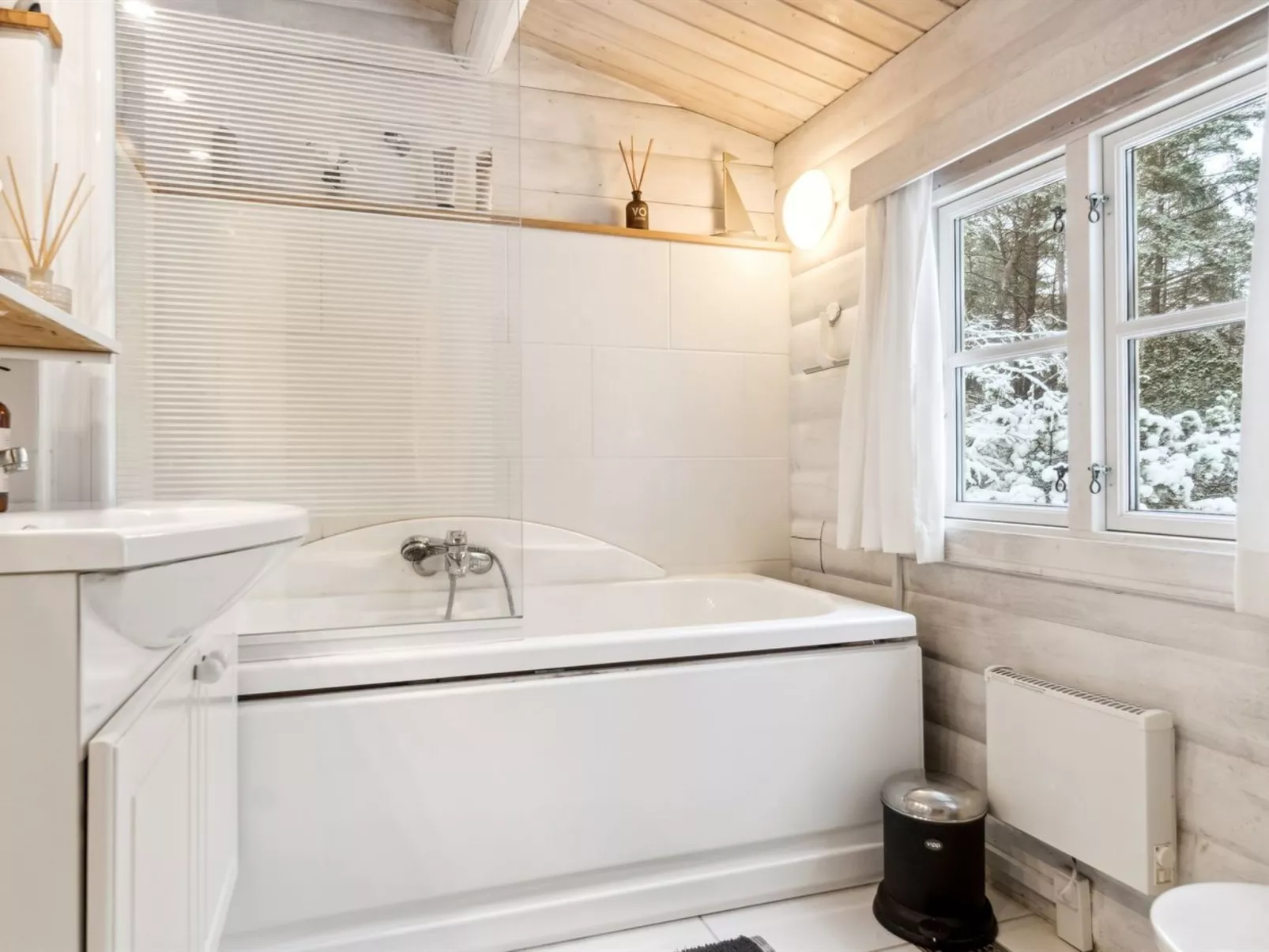 "Solfred" - 200m from the sea-Binnen