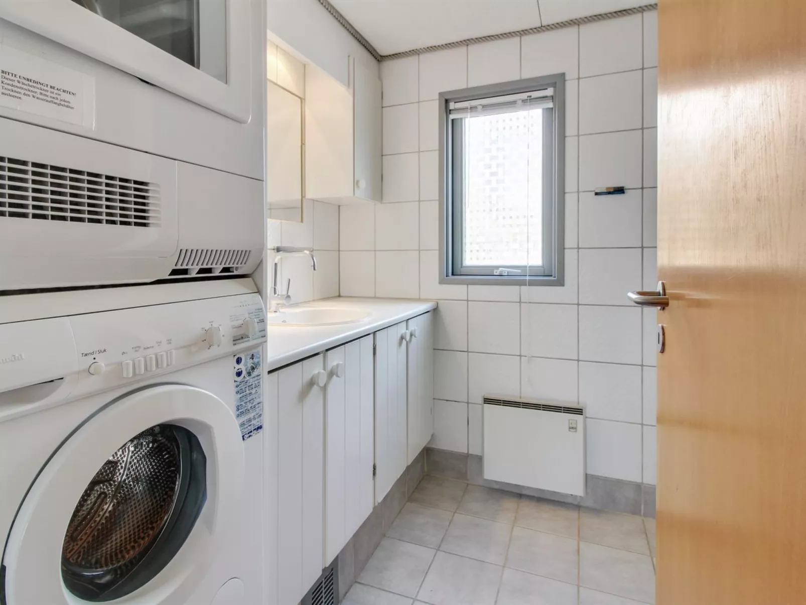 "Tala" - 4km from the sea-Binnen